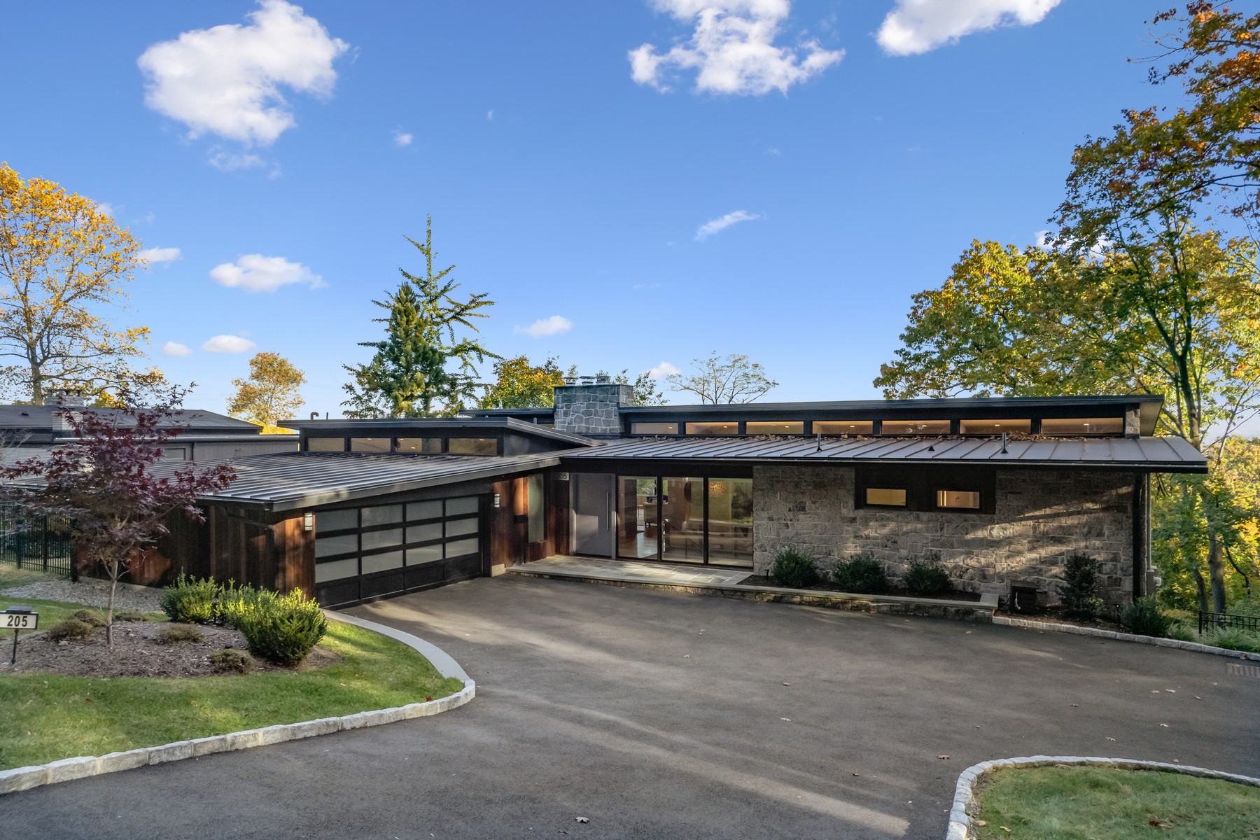 205 Highland Ave