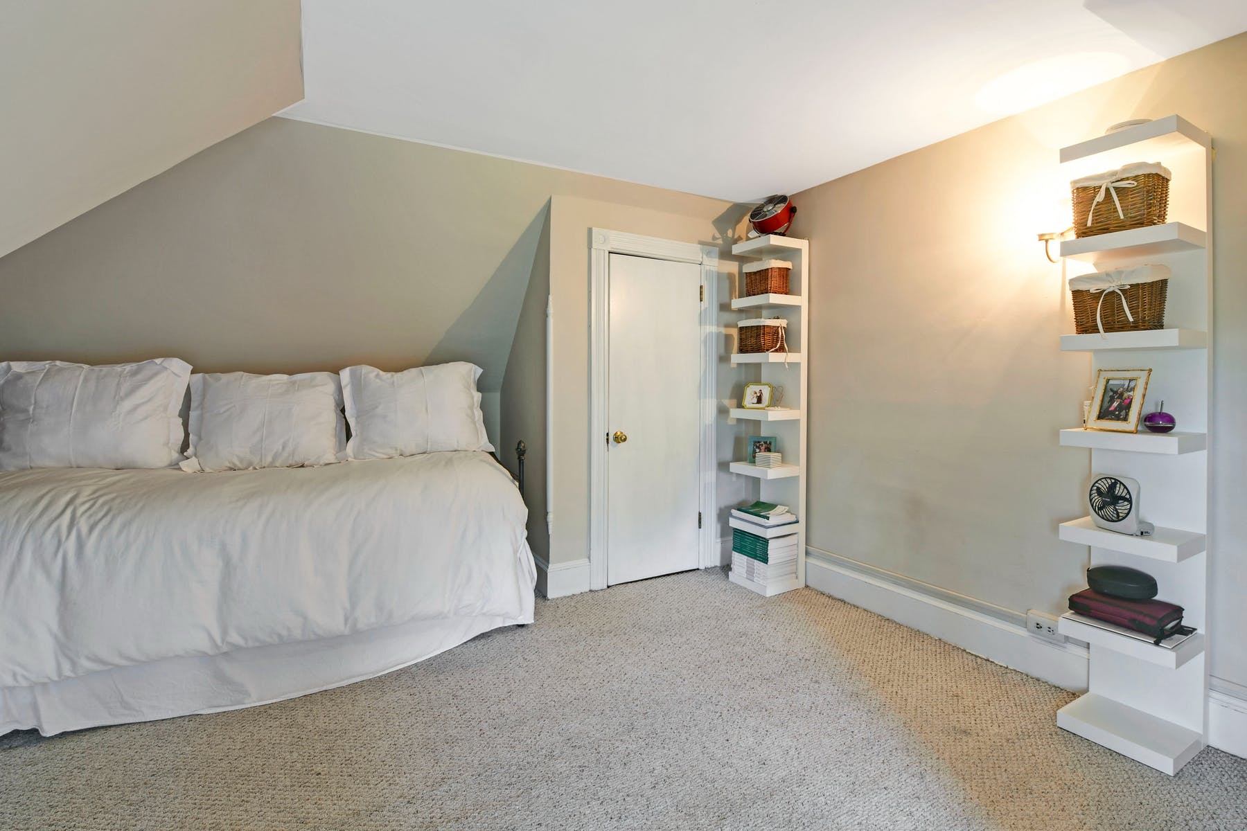162 Linden St