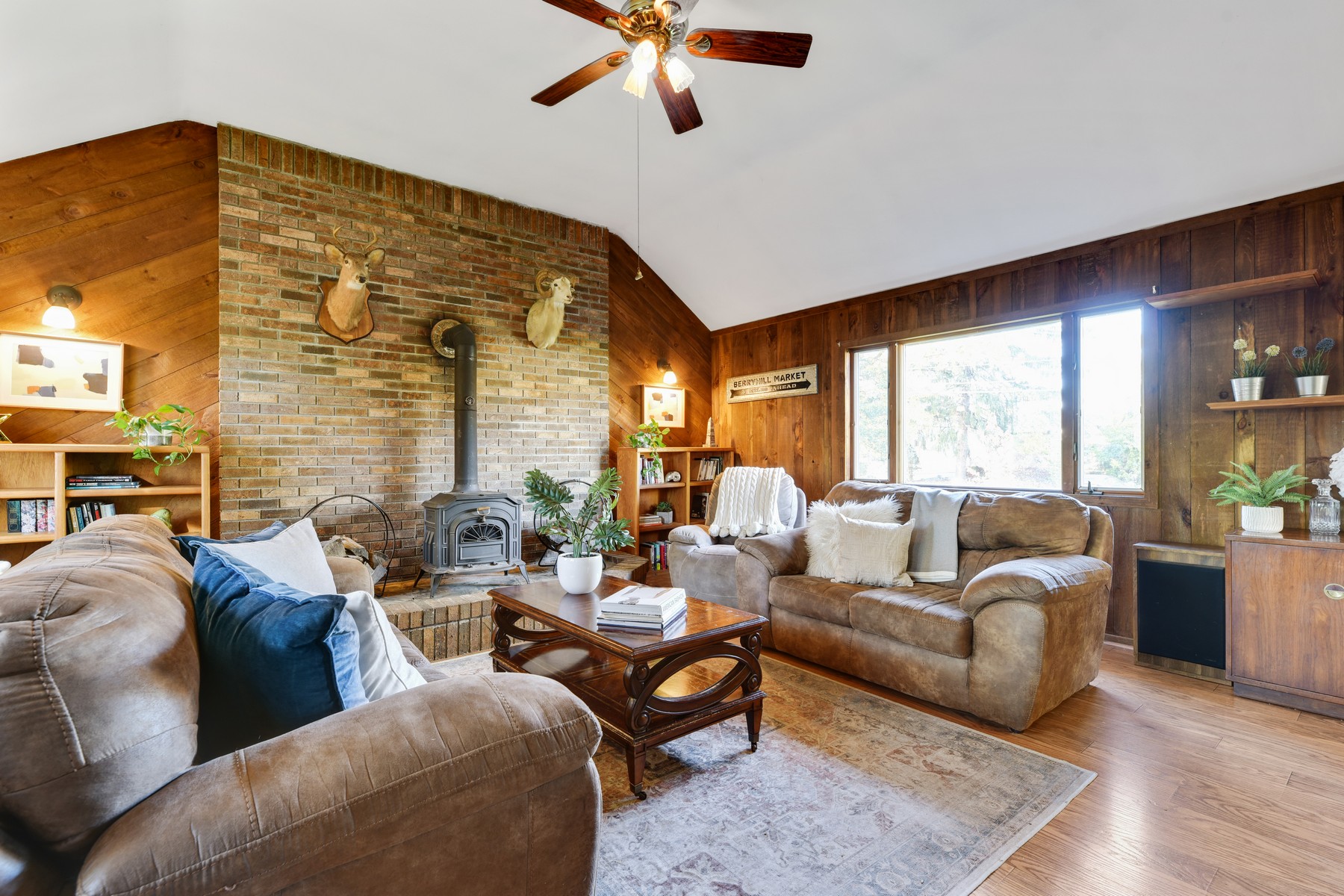 1 Ray Place