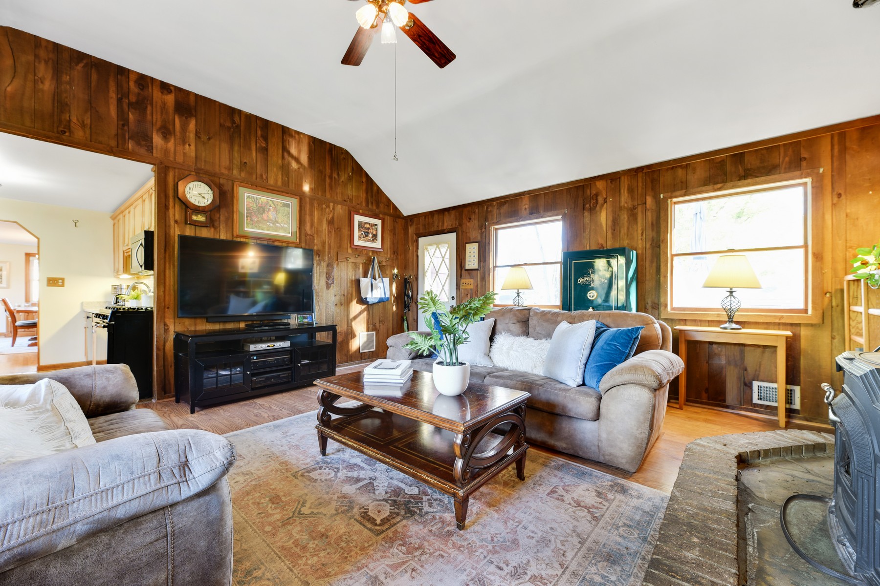 1 Ray Place