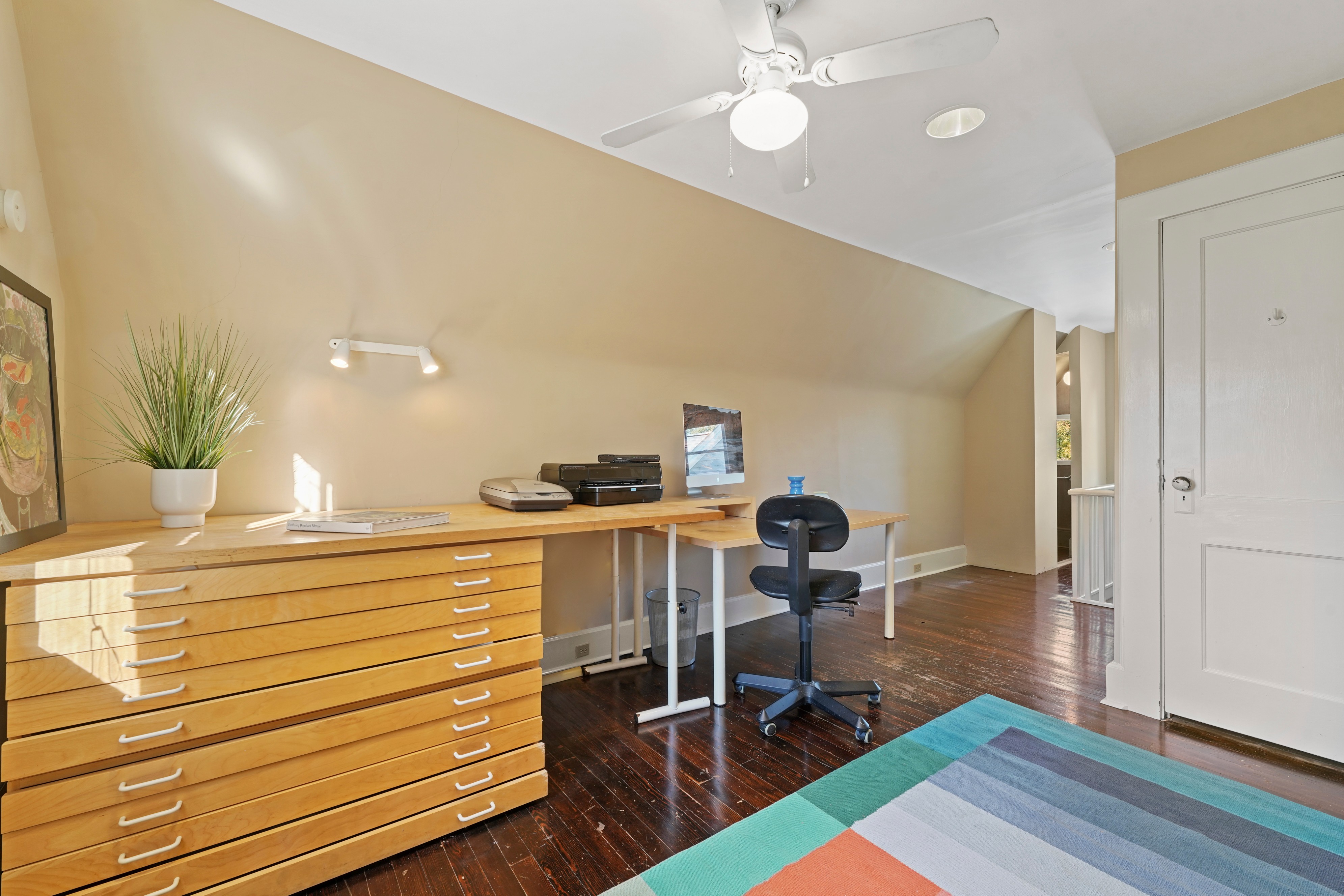 222 Fernwood Ave