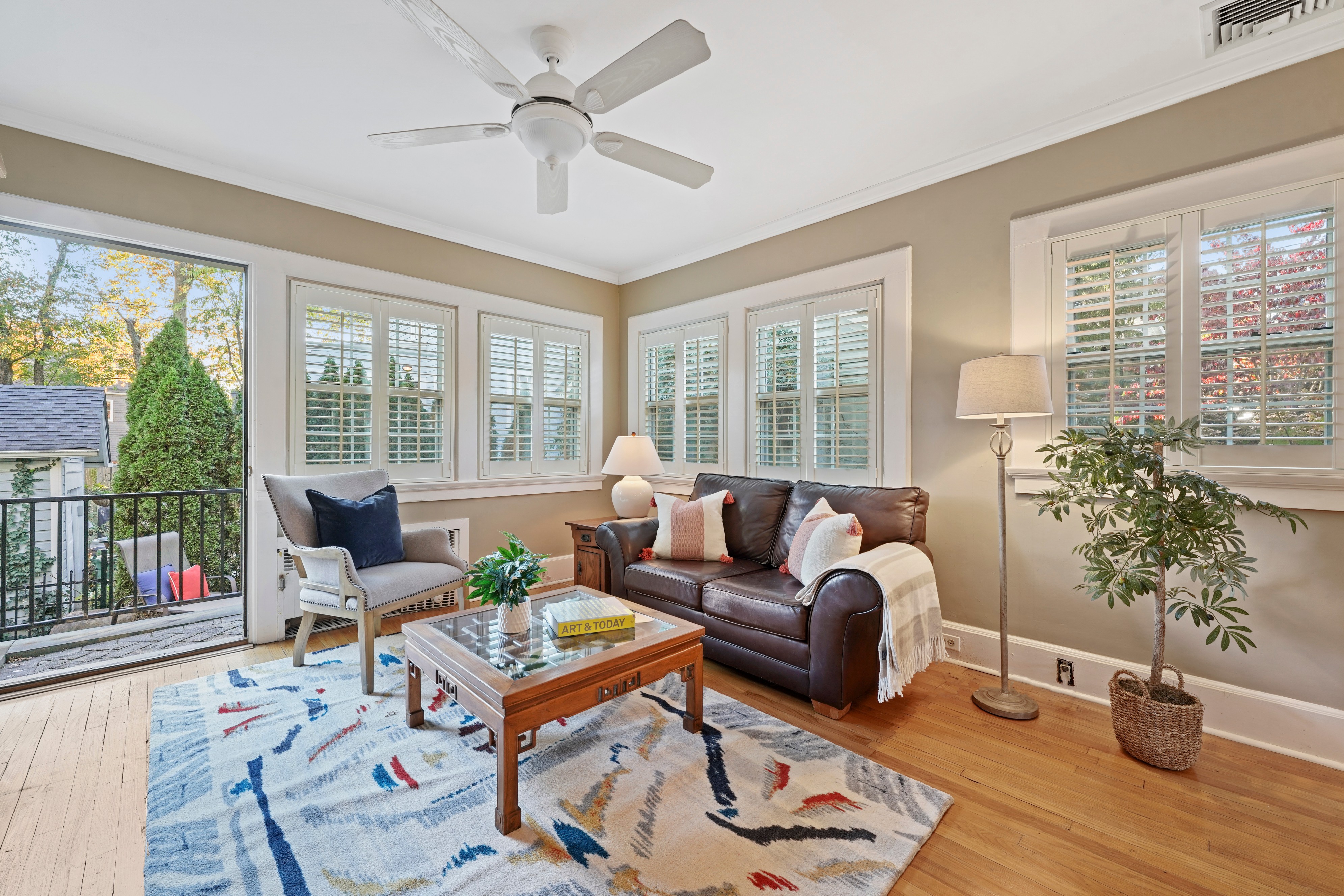 222 Fernwood Ave