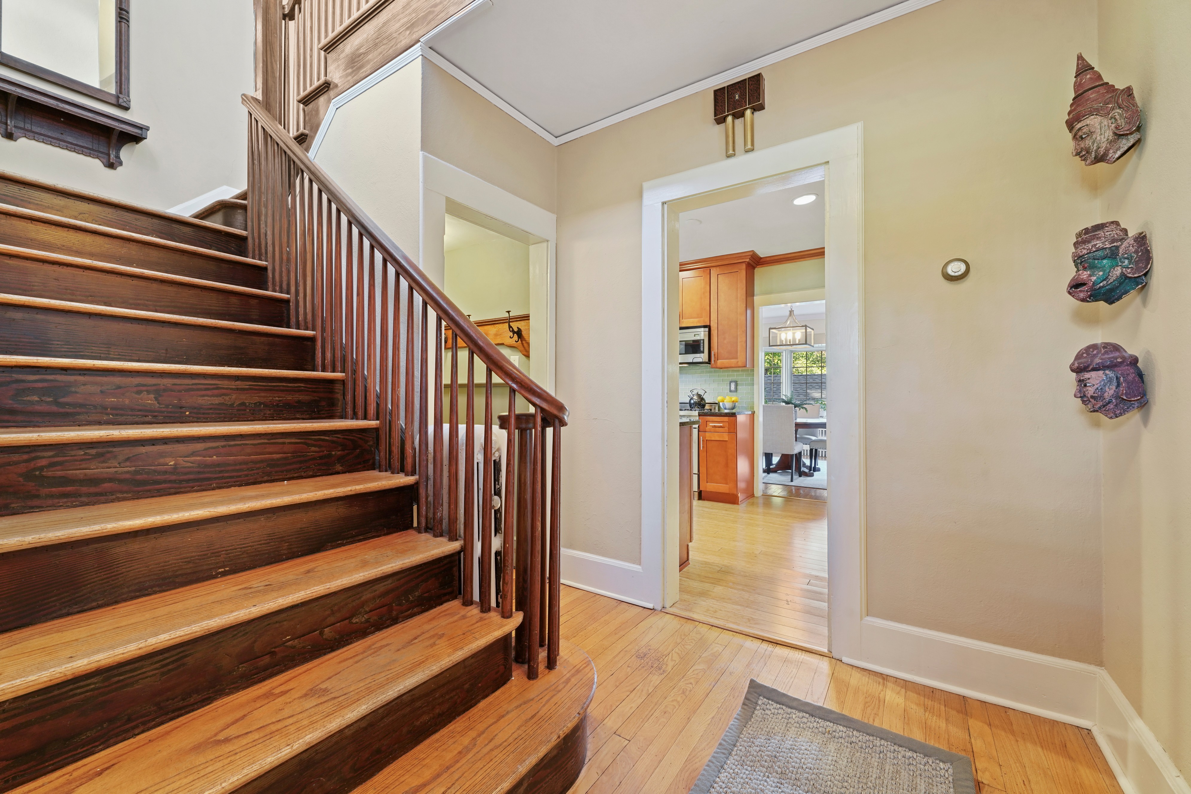 222 Fernwood Ave