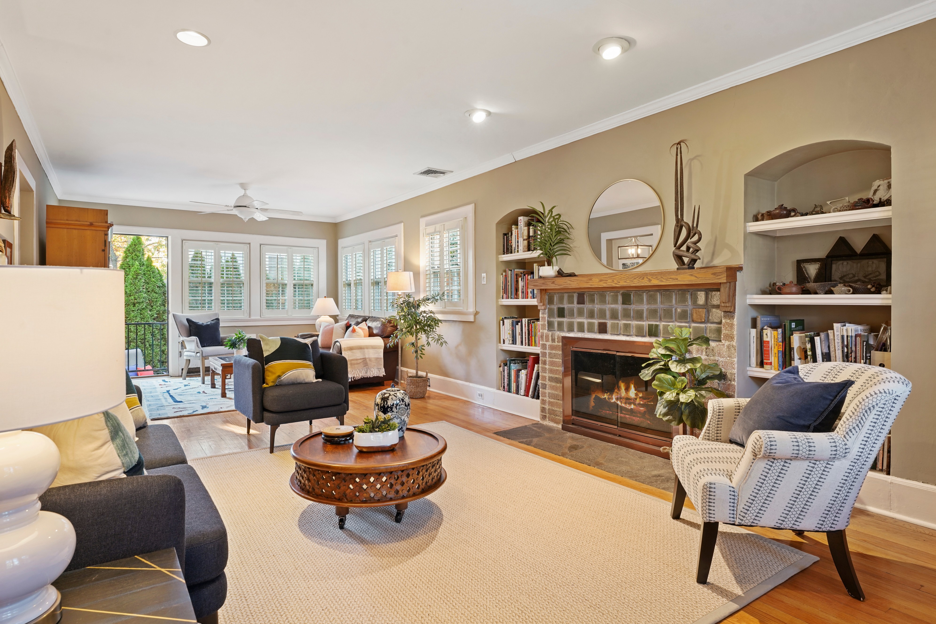 222 Fernwood Ave