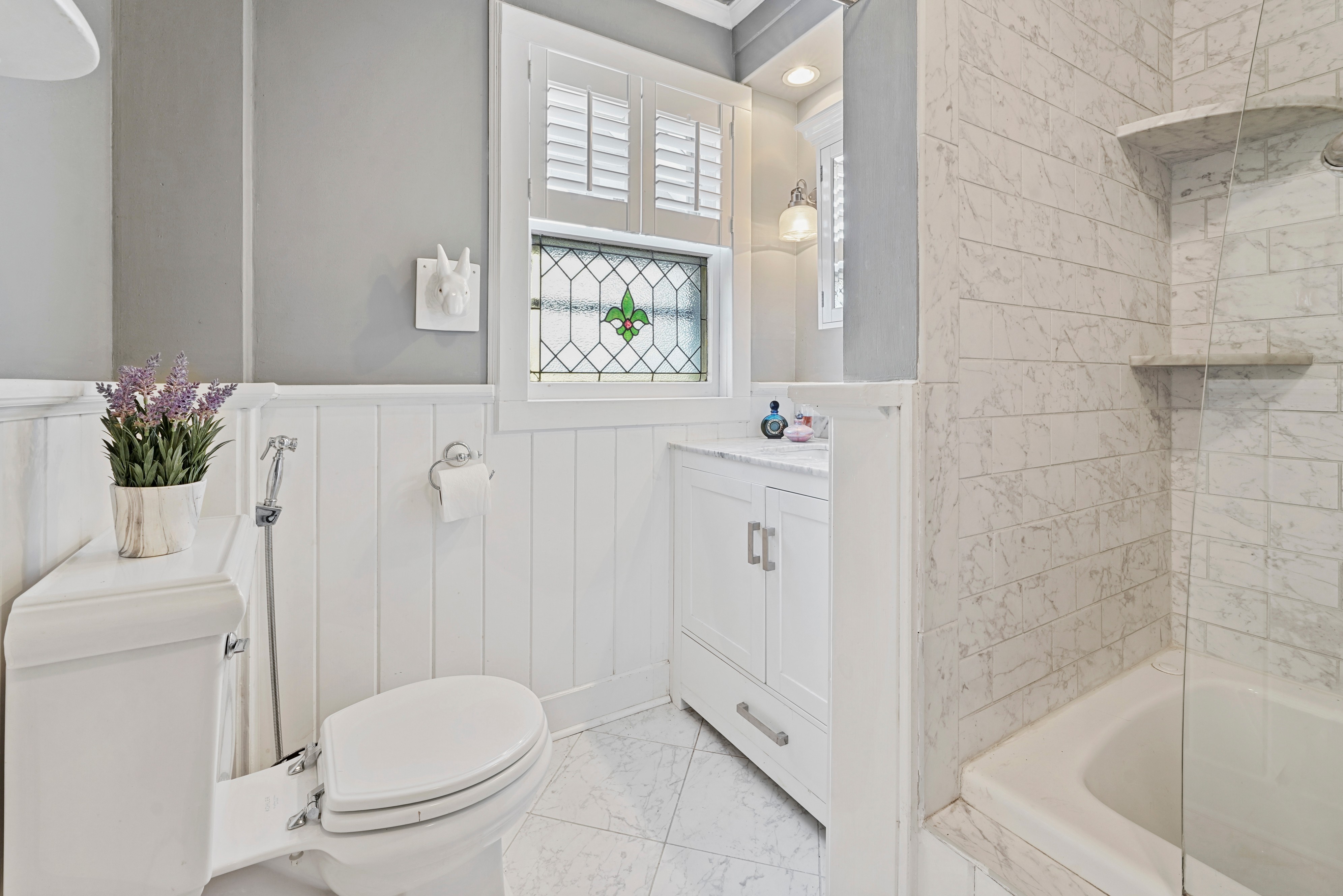 222 Fernwood Ave