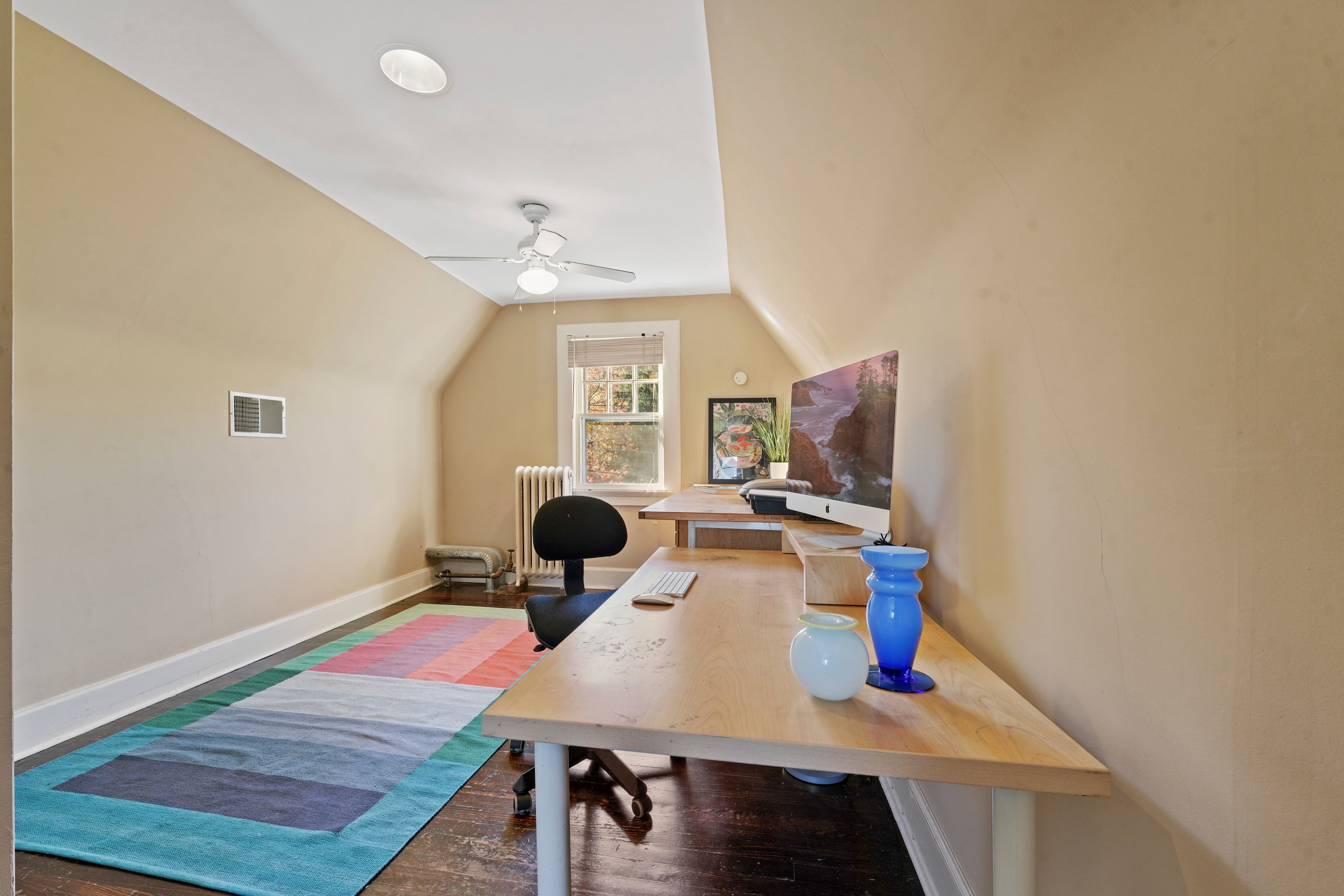 222 Fernwood Ave