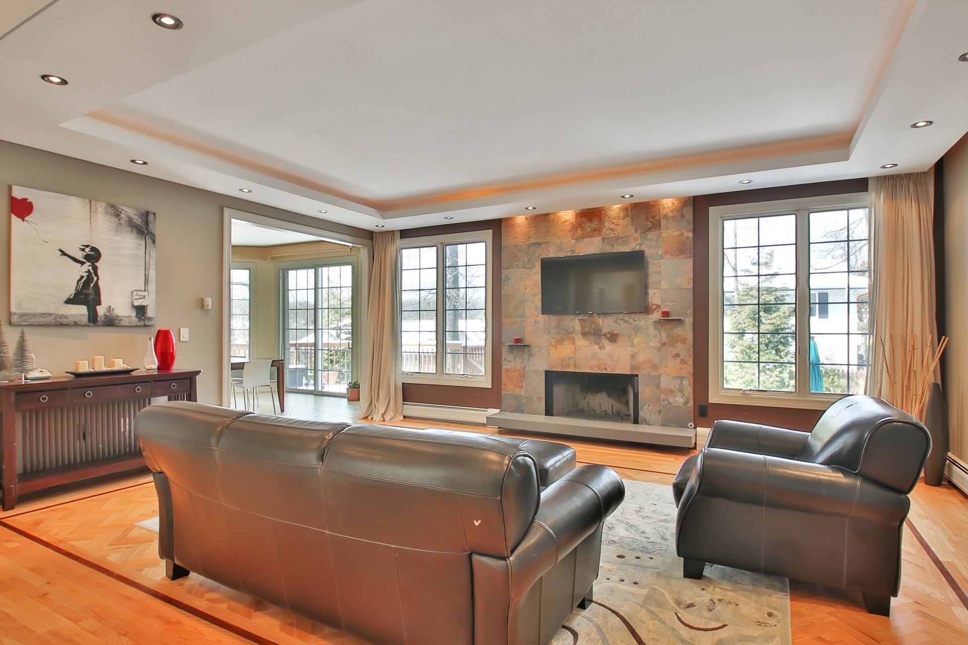 22 Sara Hill Rd