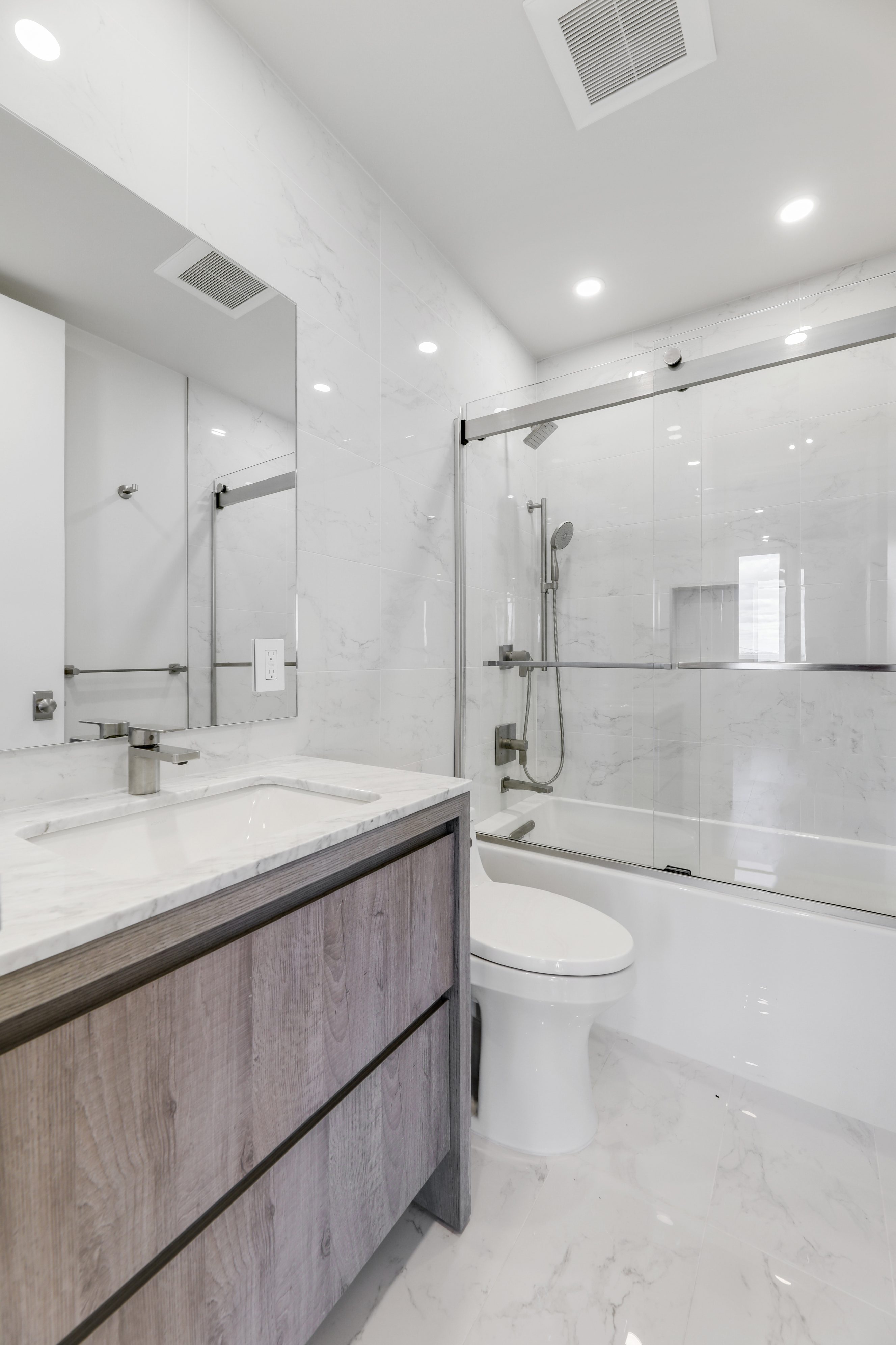 100 N Carlyle Dr 6LN