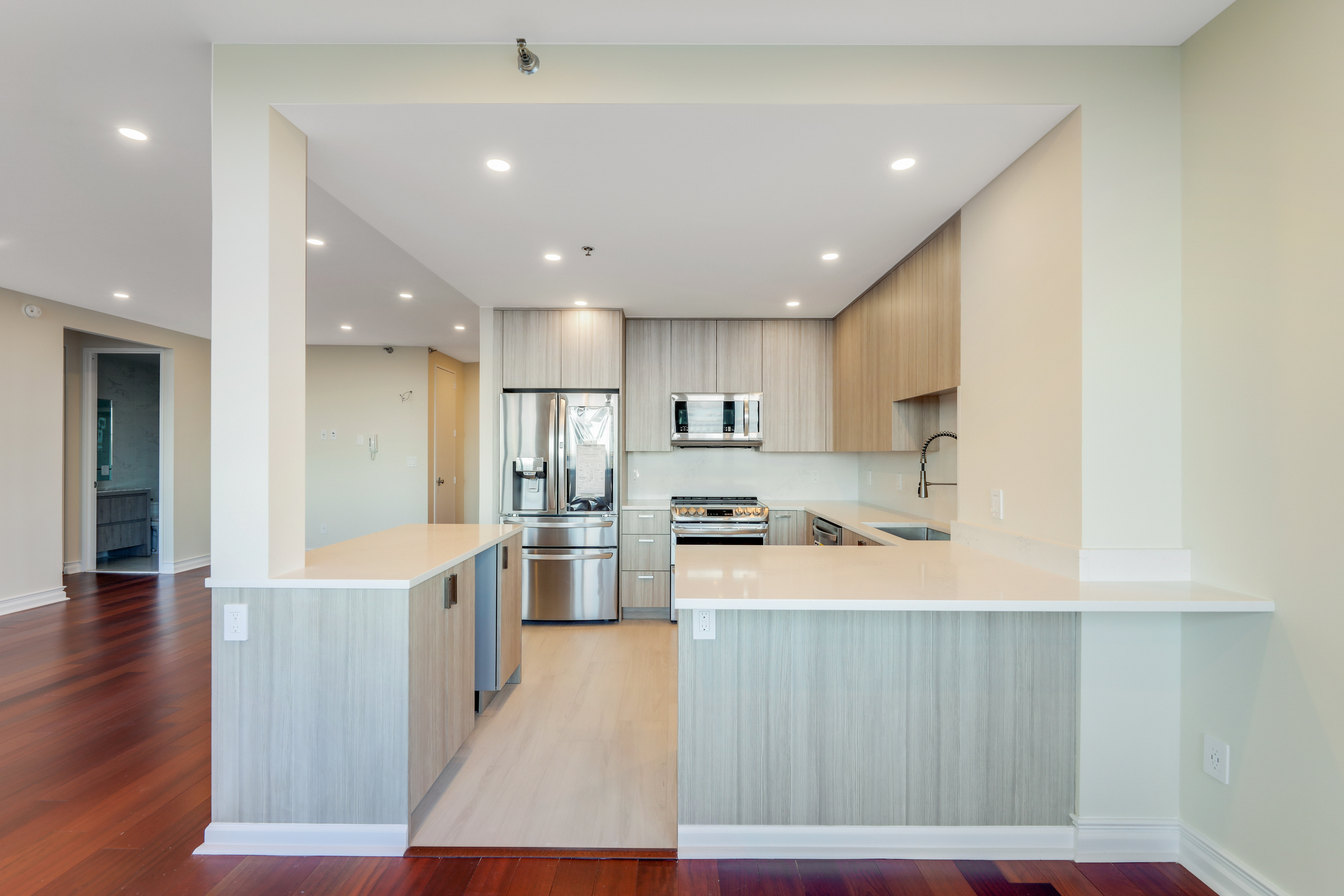 100 N Carlyle Dr 6LN
