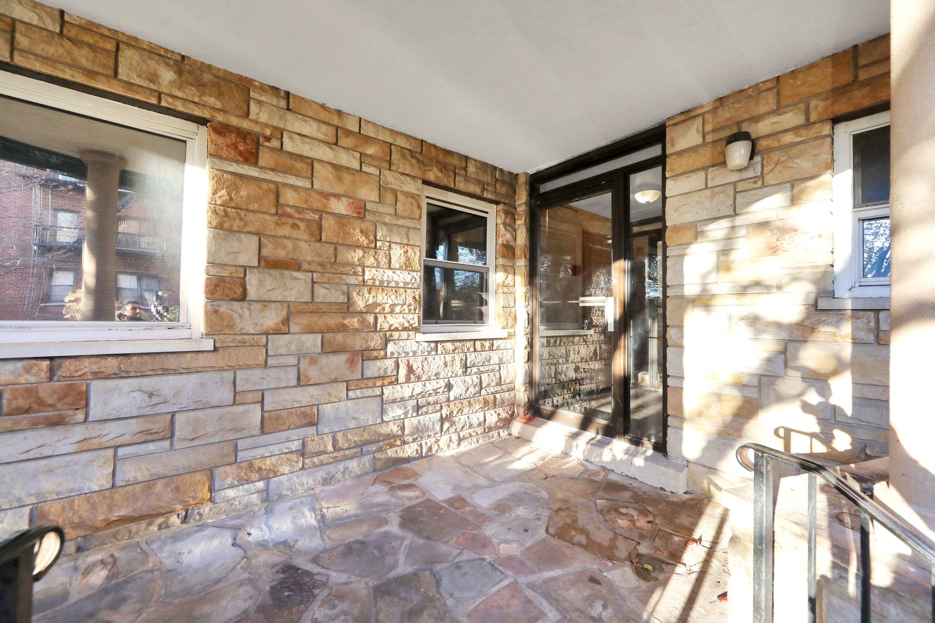 210 Woodcliff Ave 1F