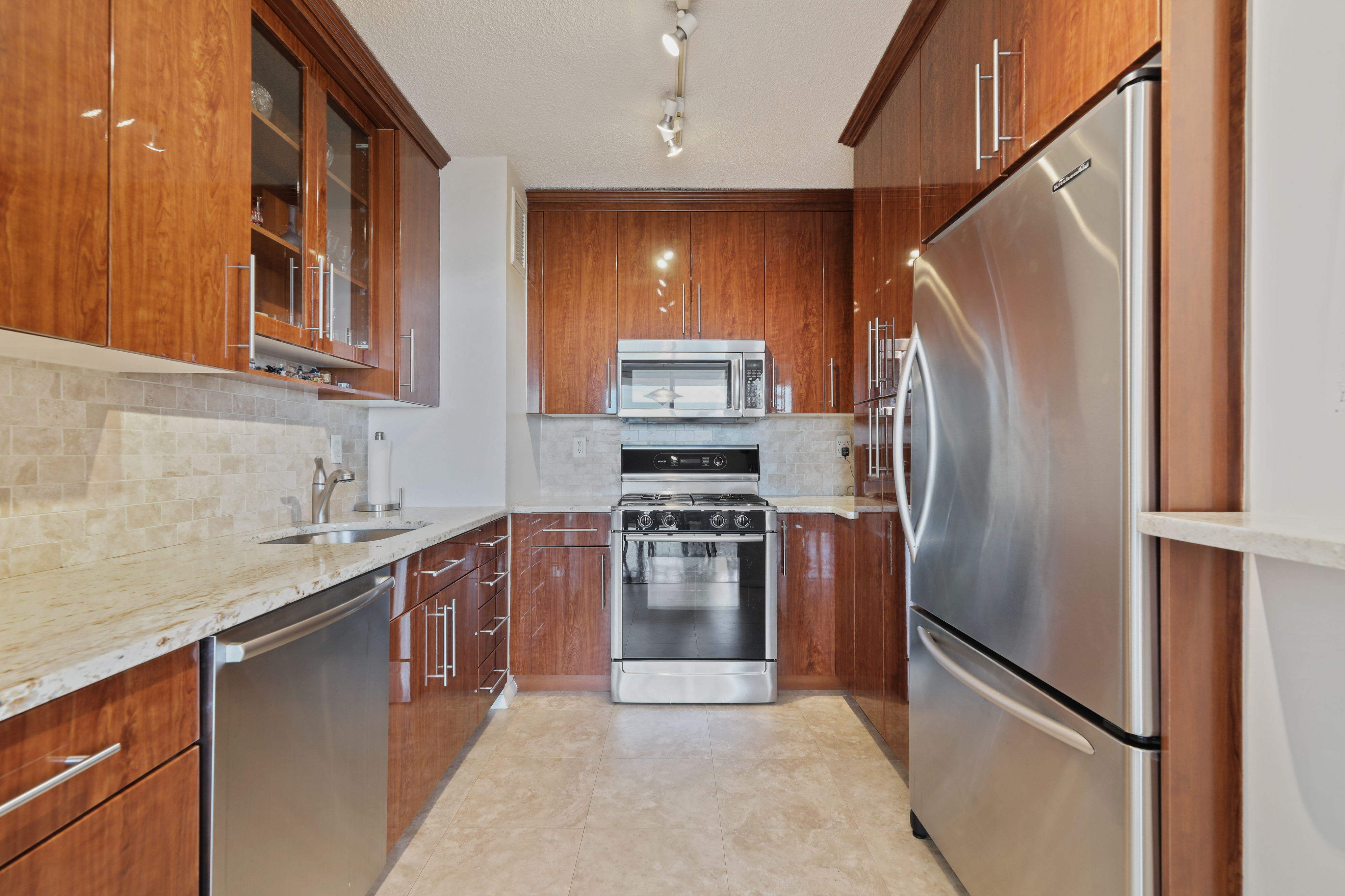 1530 Palisade Avenue # 5H The Colony