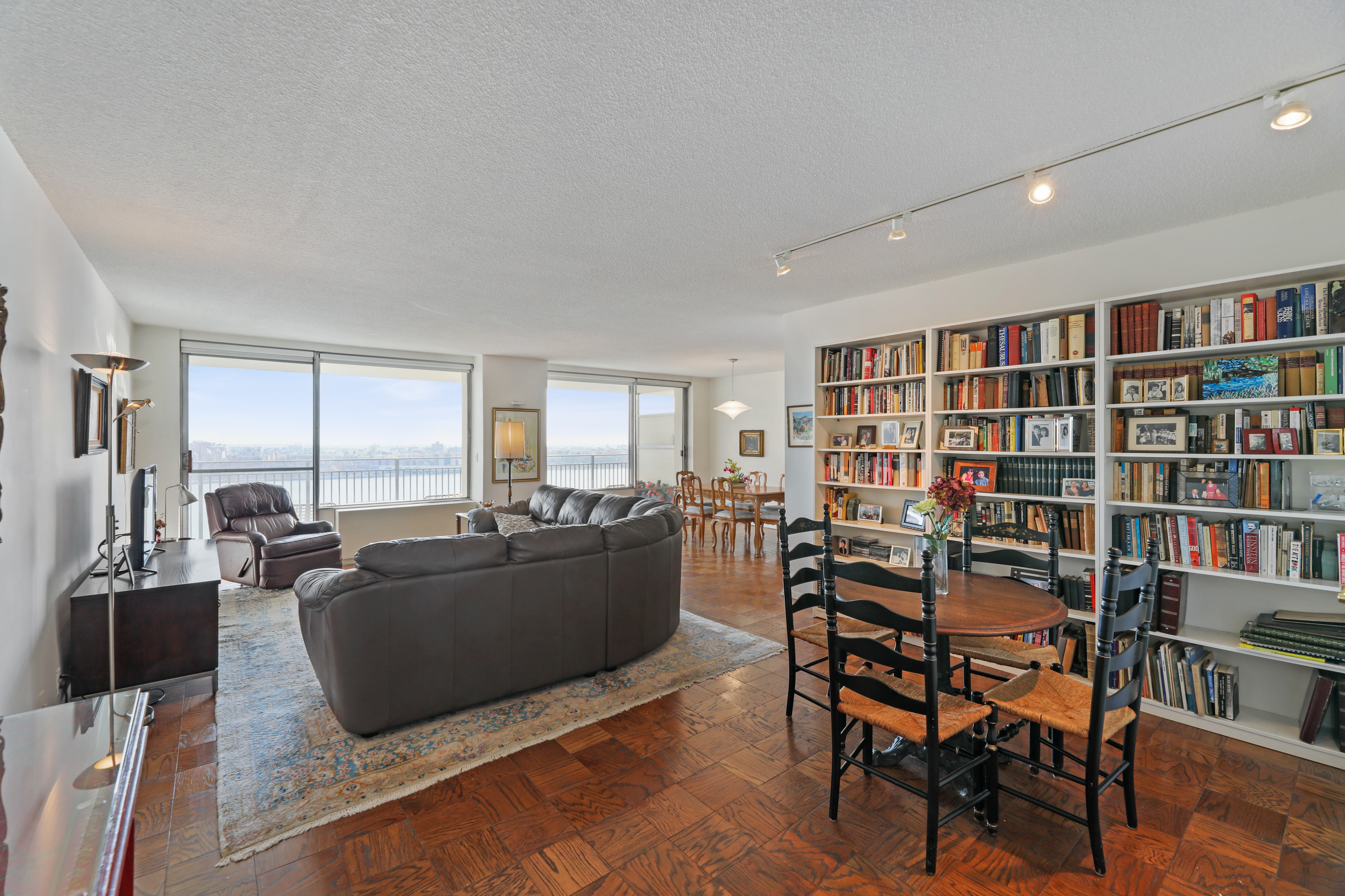 1530 Palisade Avenue # 5H The Colony