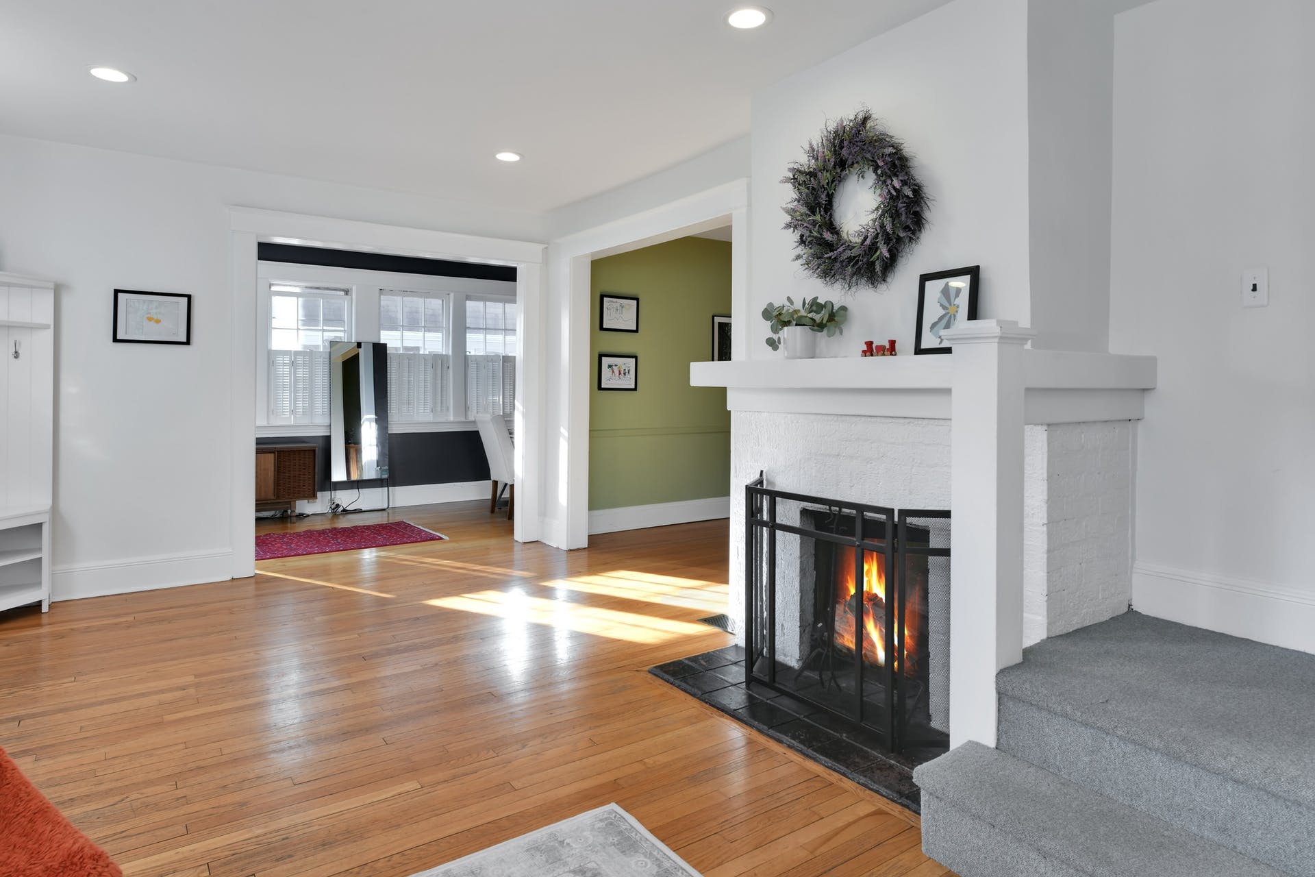 827 Bogert Rd