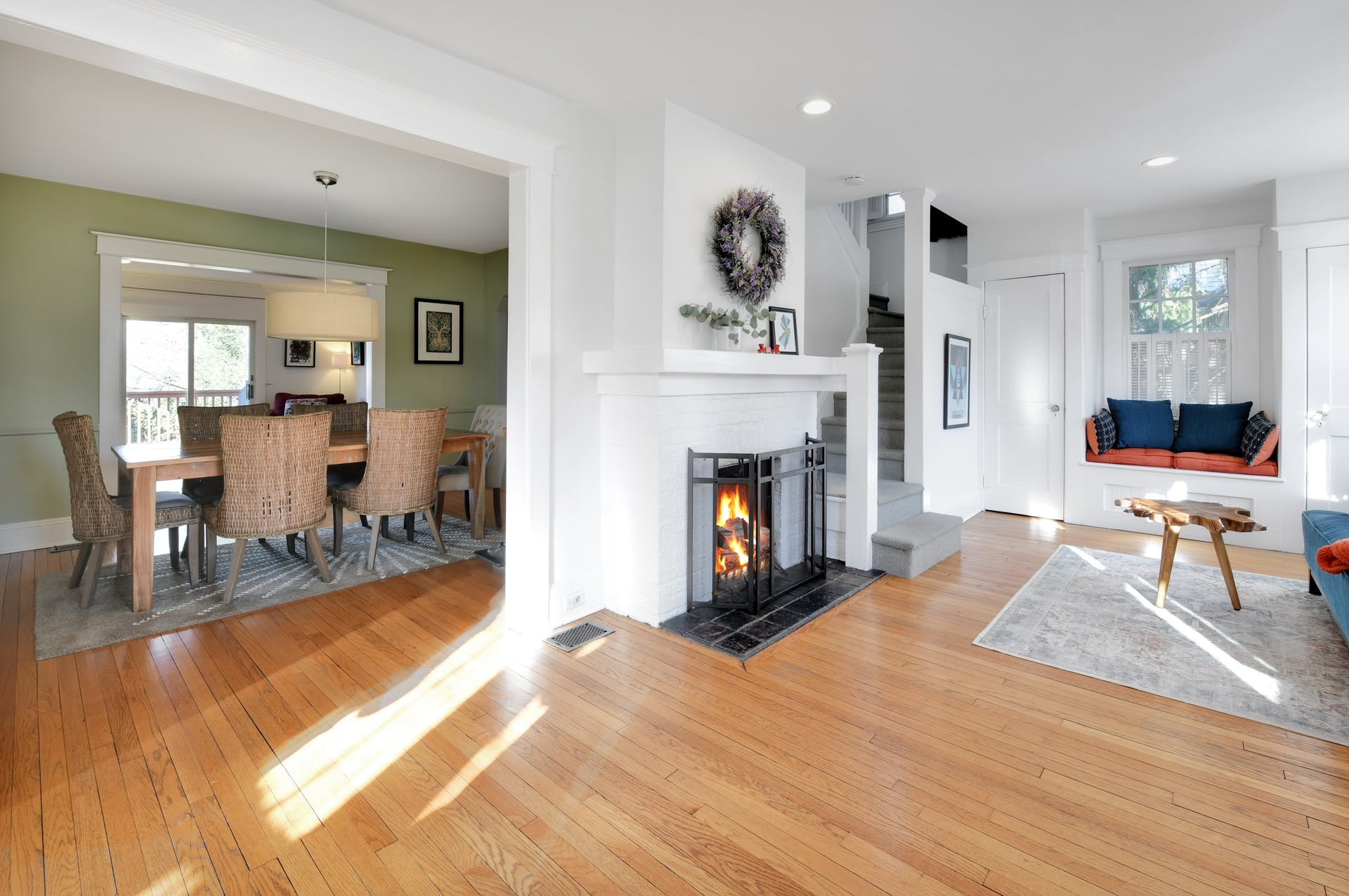 827 Bogert Rd