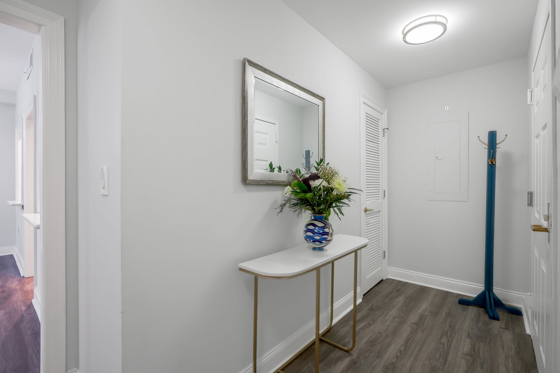 208 Shearwater Ct.  #34