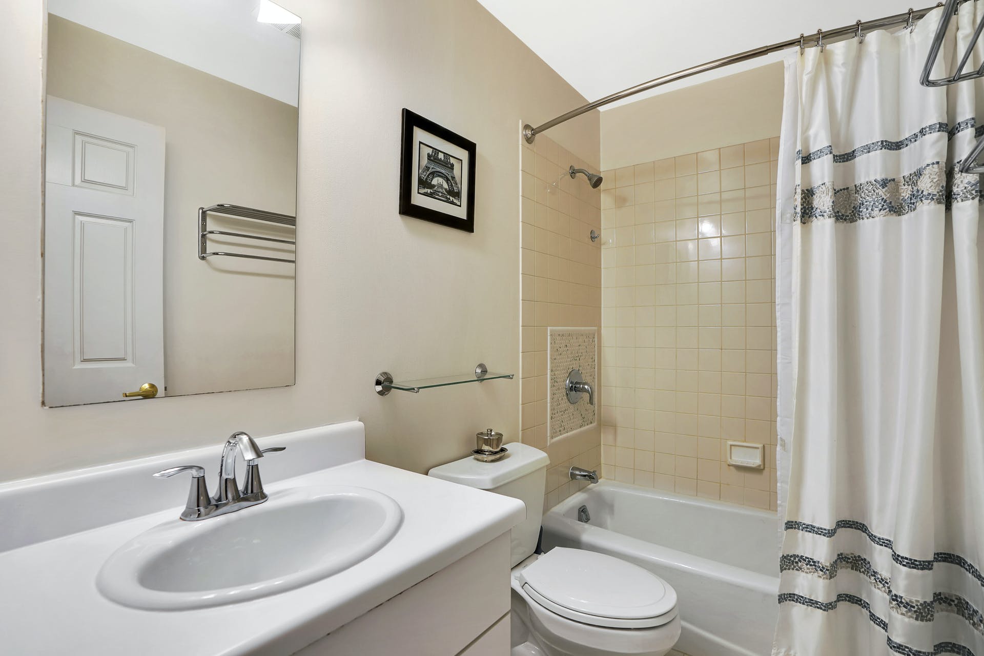 208 Shearwater Ct. #44