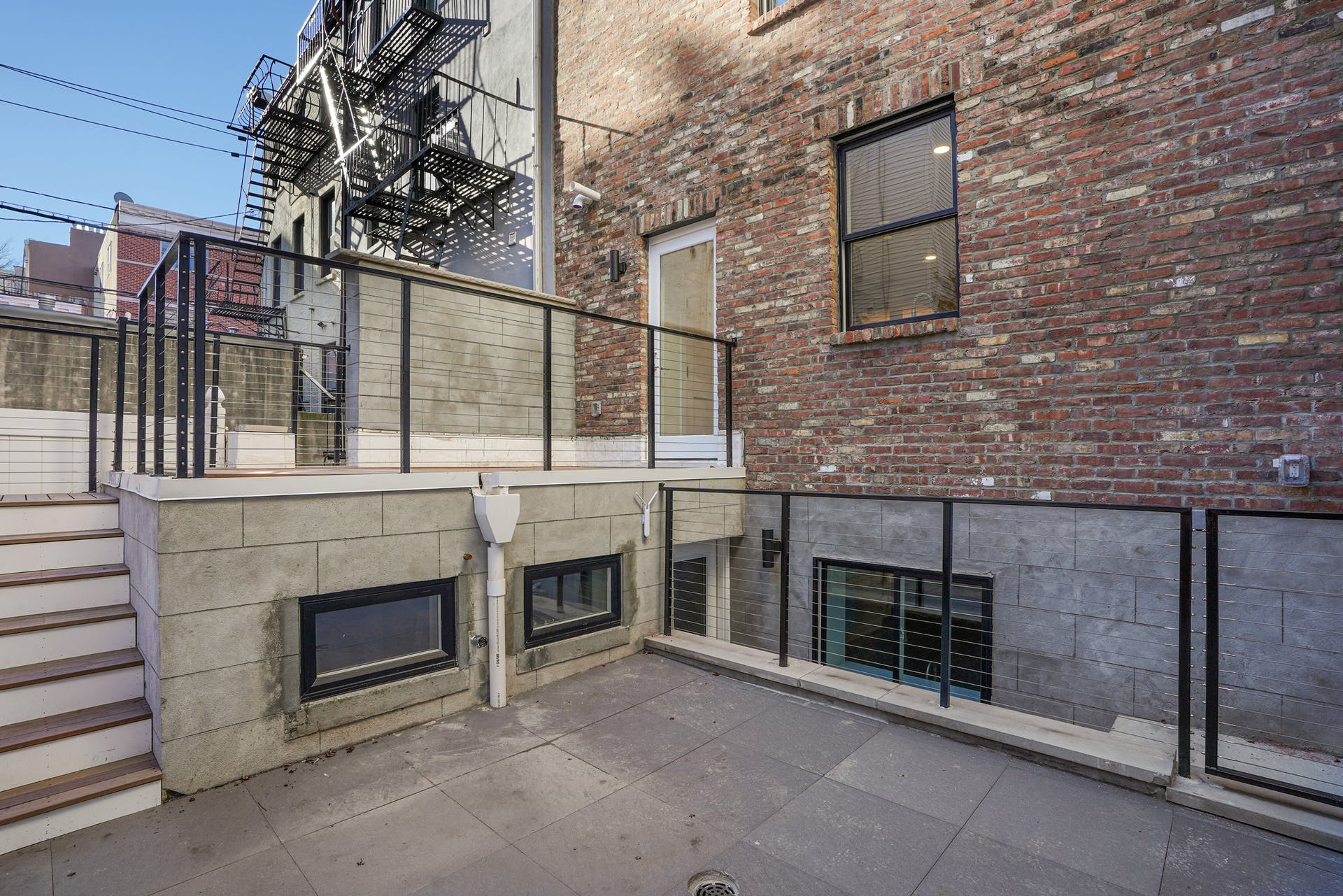 605 Bloomfield Street