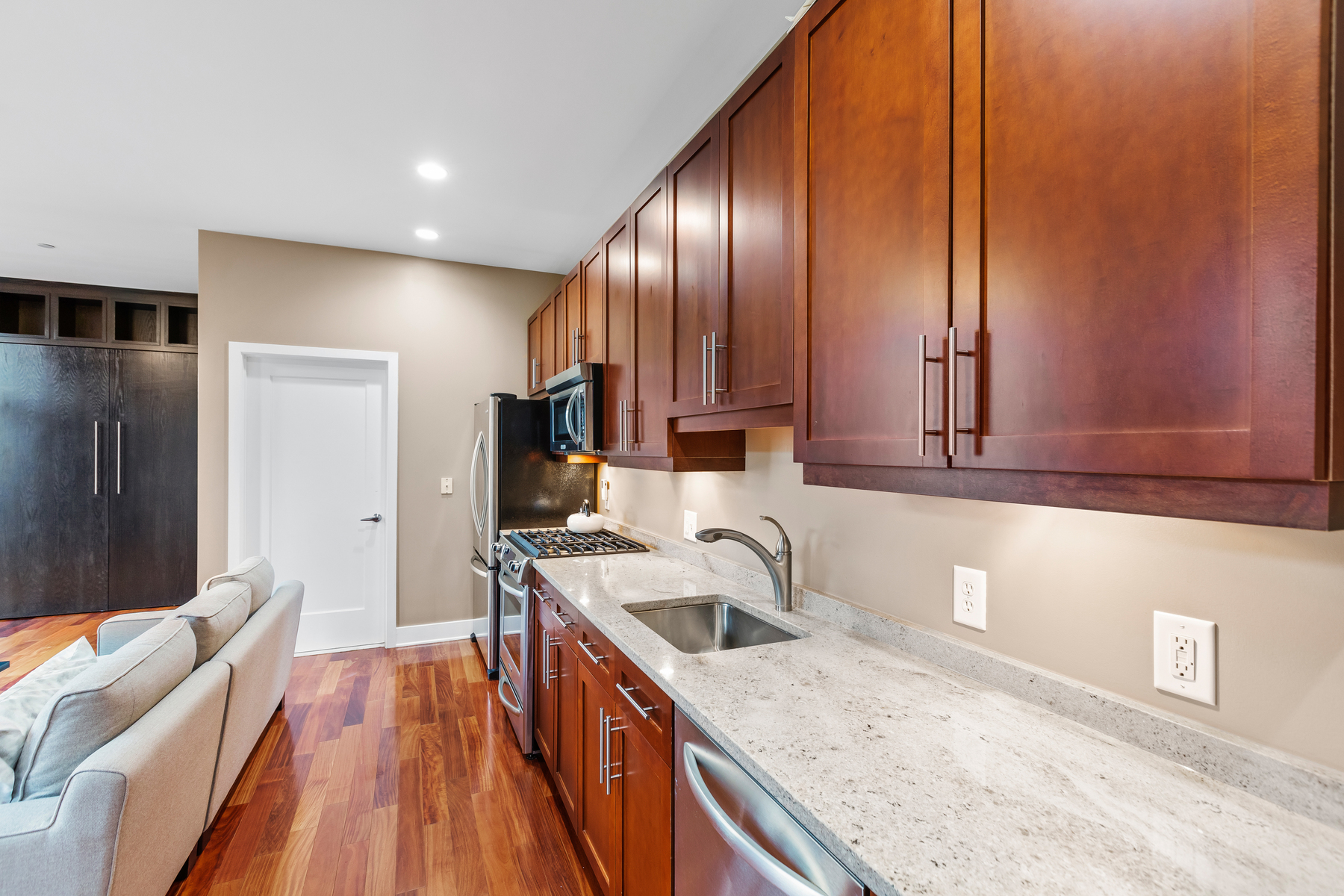 201 Luis M Marin Blvd, Unit 922