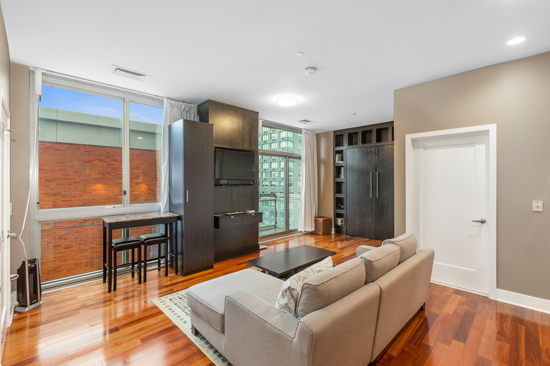 201 Luis M Marin Blvd, Unit 922