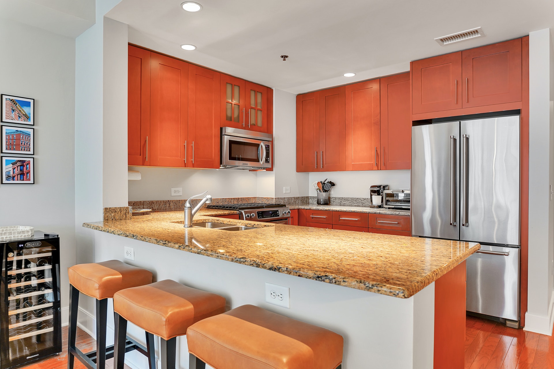 1125 Maxwell Lane  #302