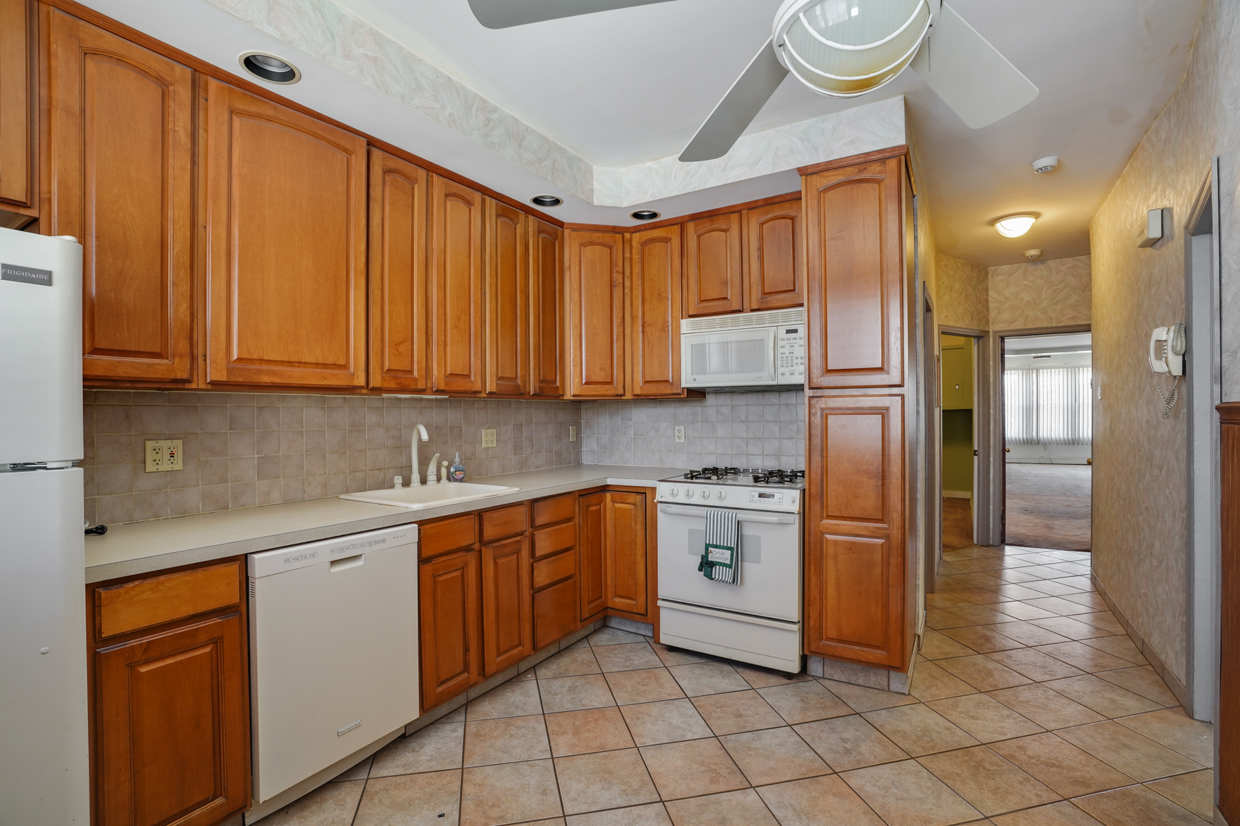 124 Avenue C