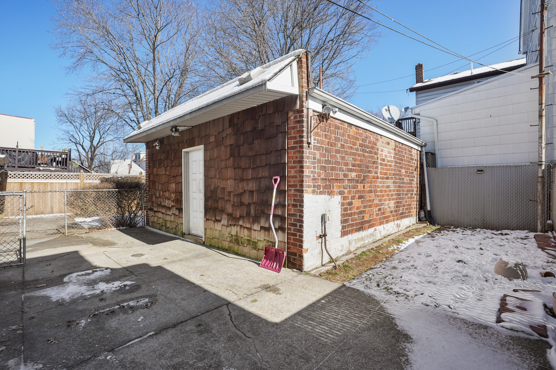124 Avenue C