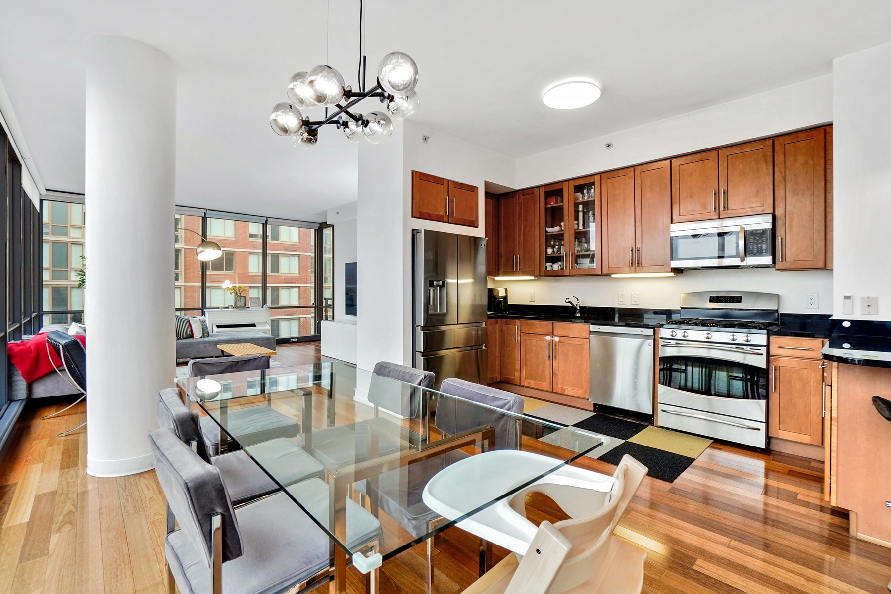 389 Washington Street, #31E