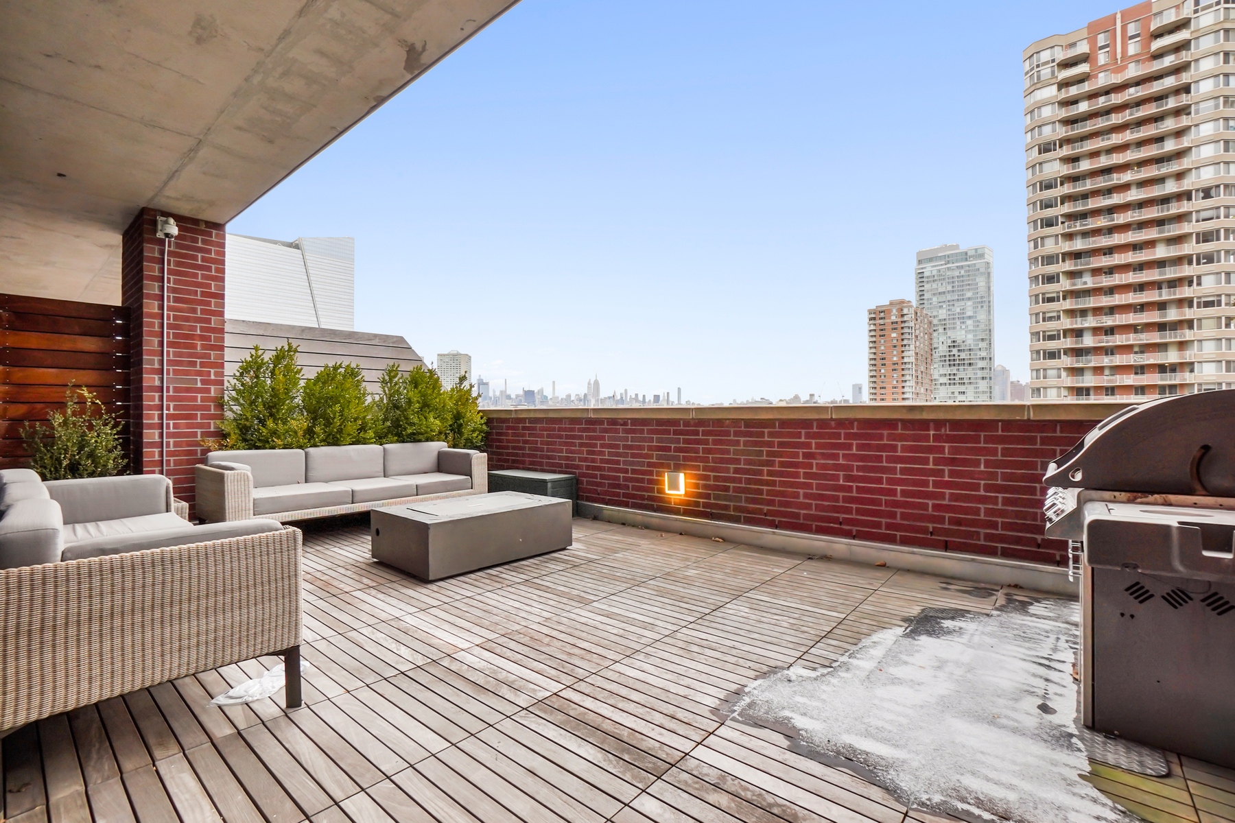 389 Washington Street, #31E