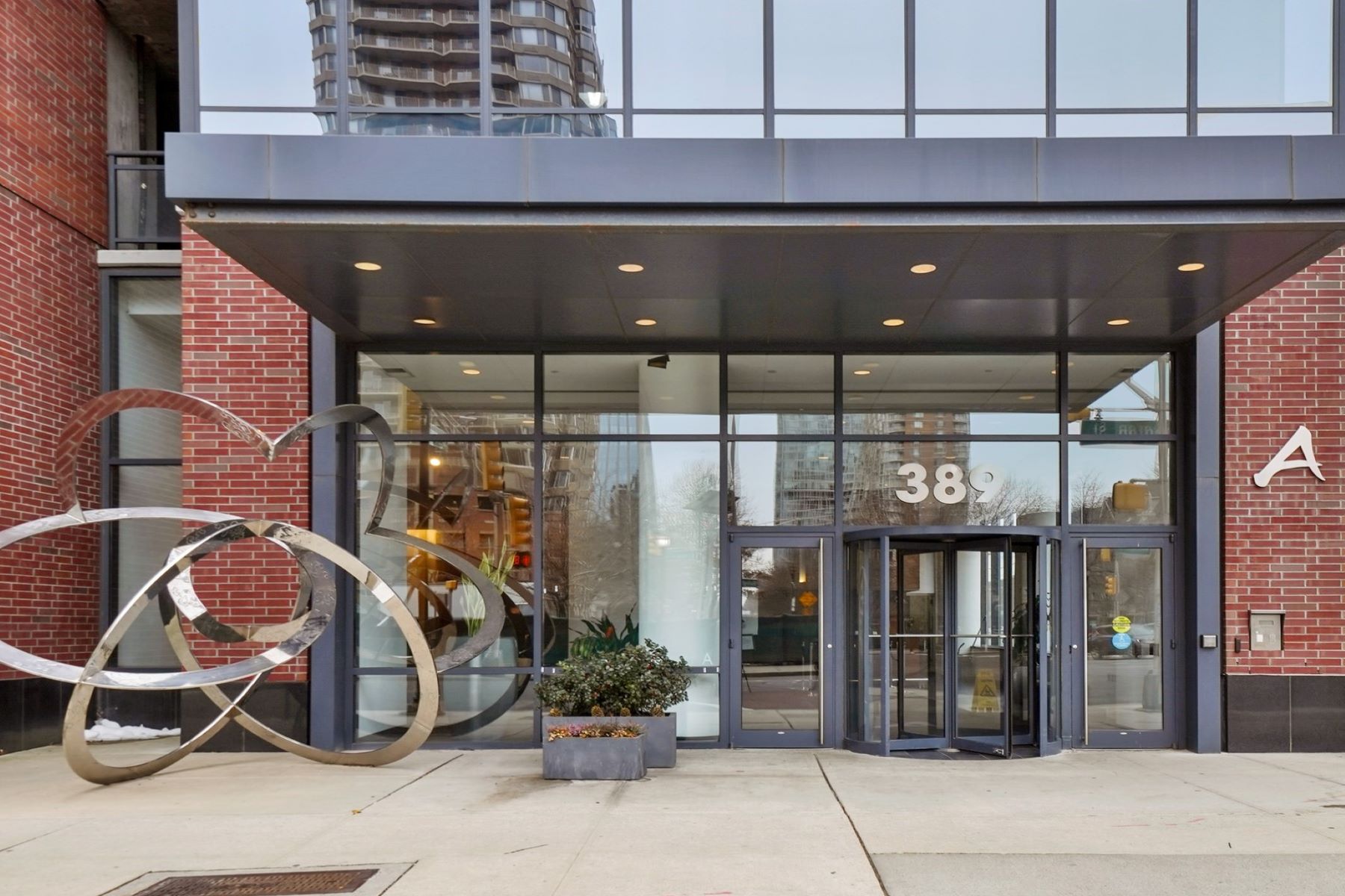 389 Washington Street, #31E