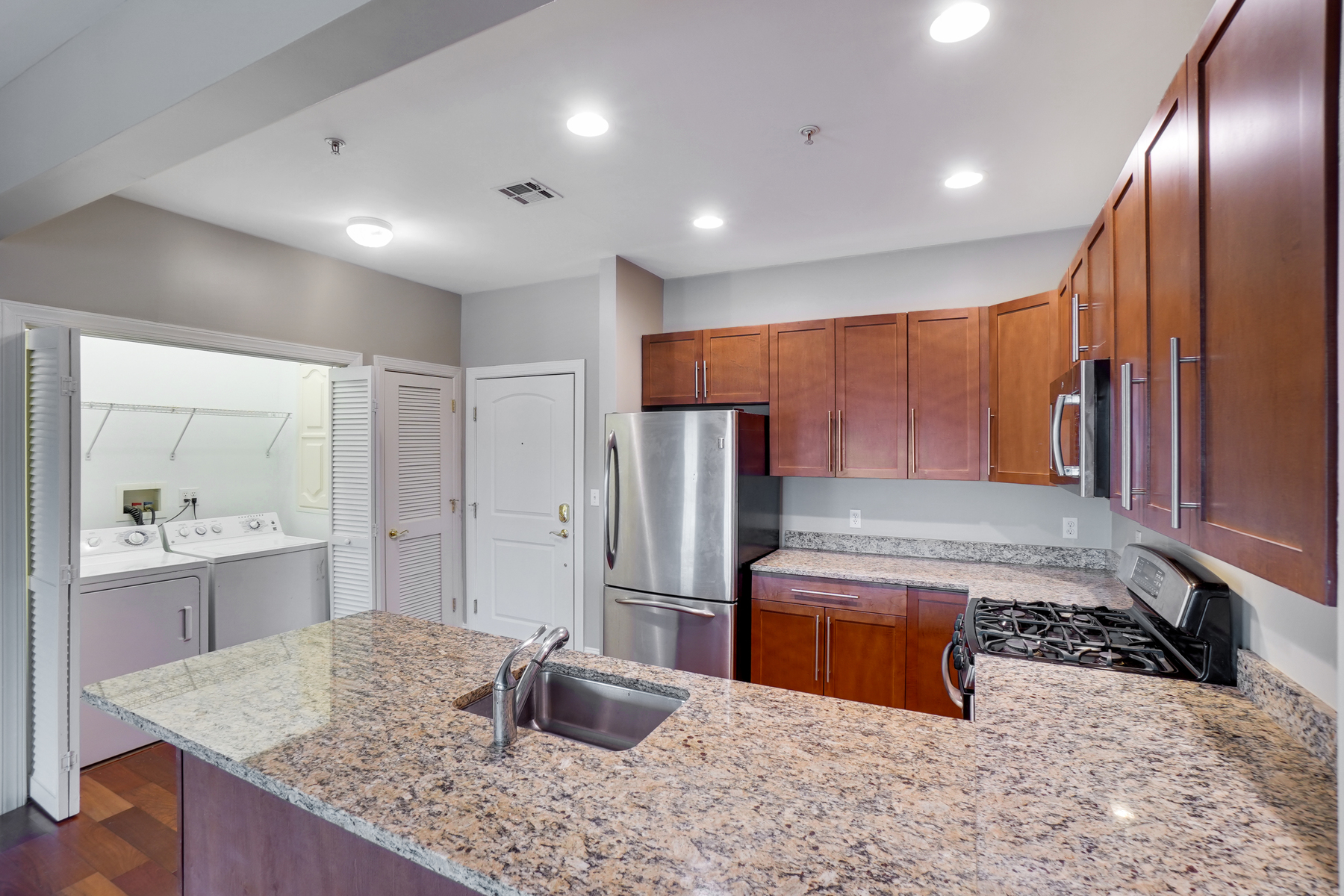 1308 Windsor Park Ct, Unit 308