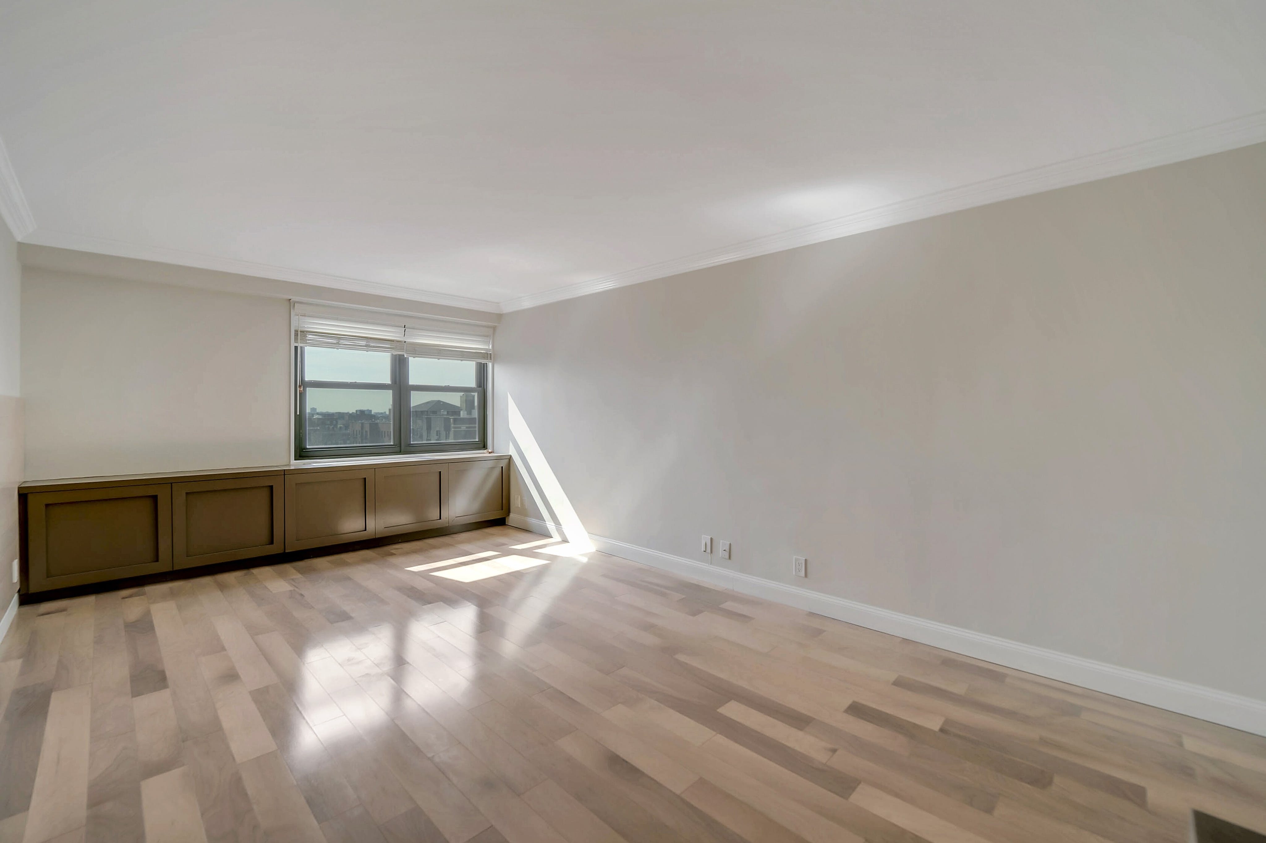 7855 Boulevard East Parker Imperial
