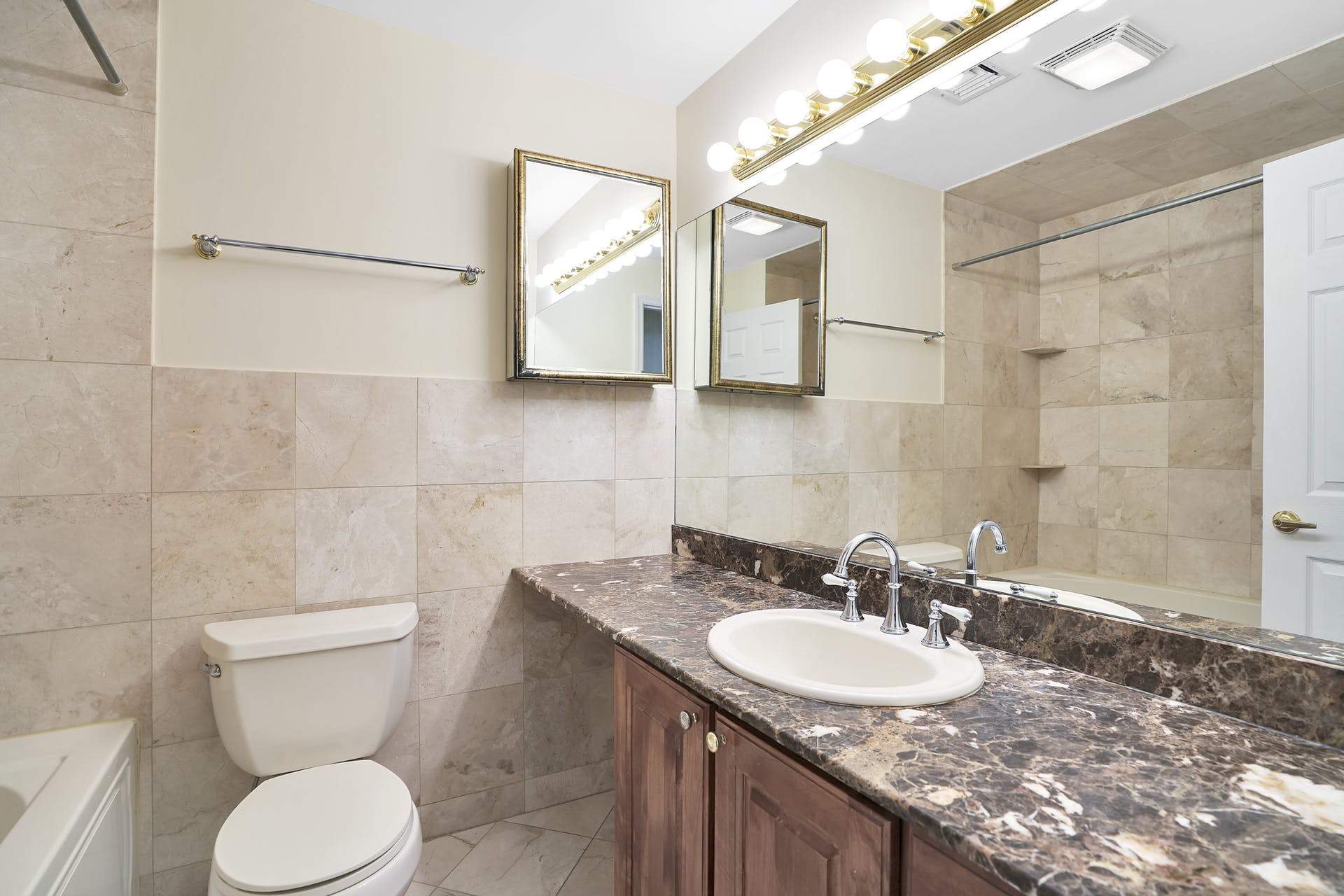 208 Park Ave  #3L