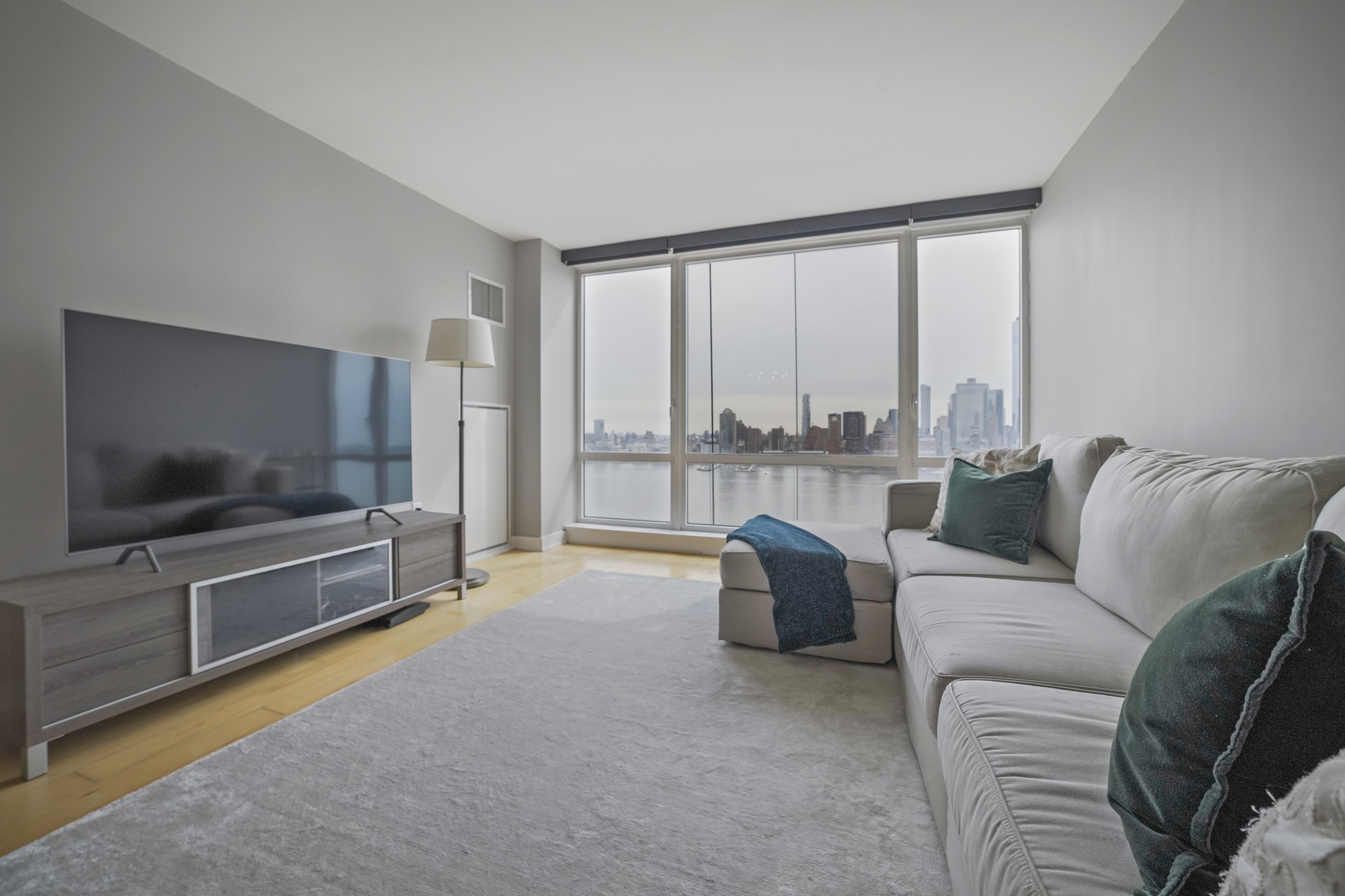 2 2nd Street, Unit # 3204