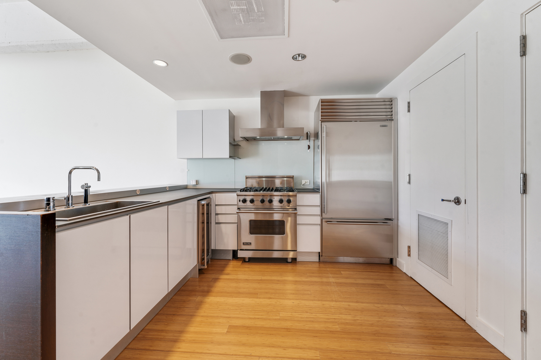 1425 Garden Street #404
