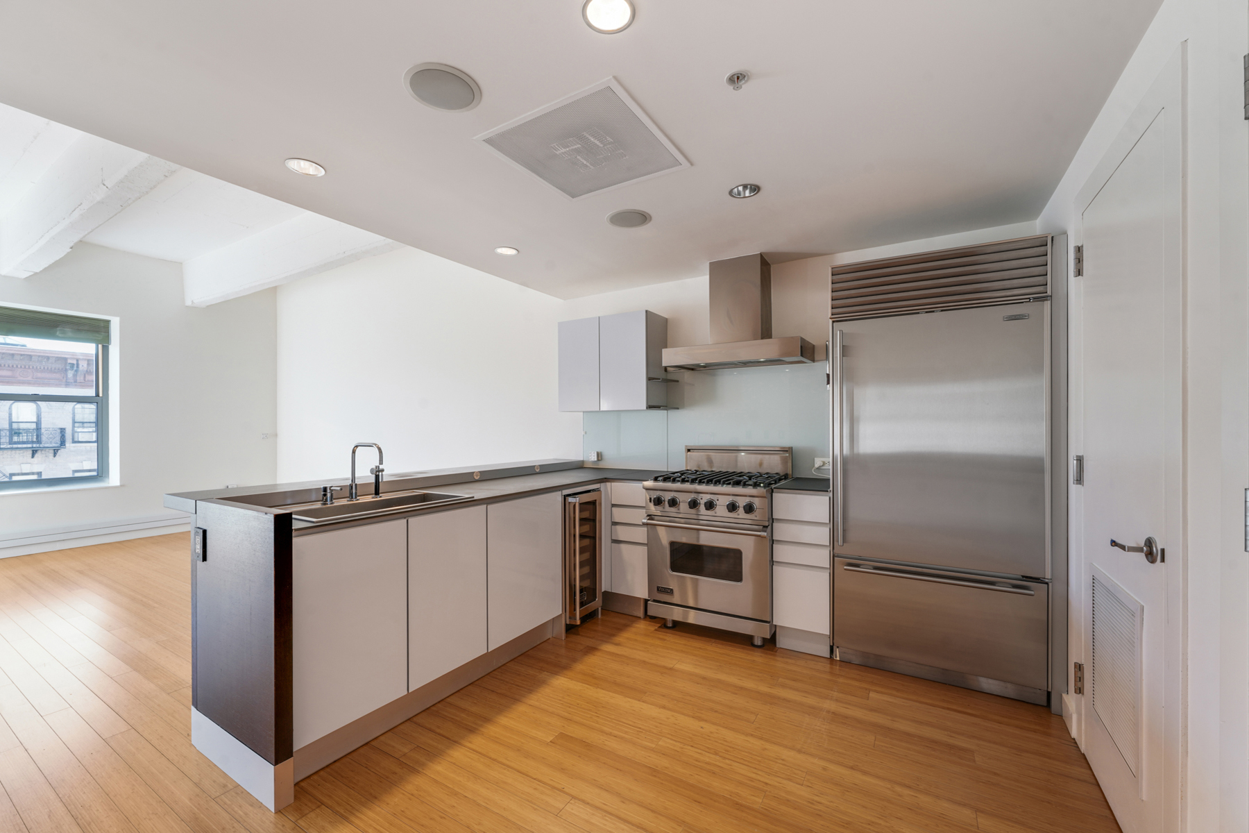1425 Garden Street #404