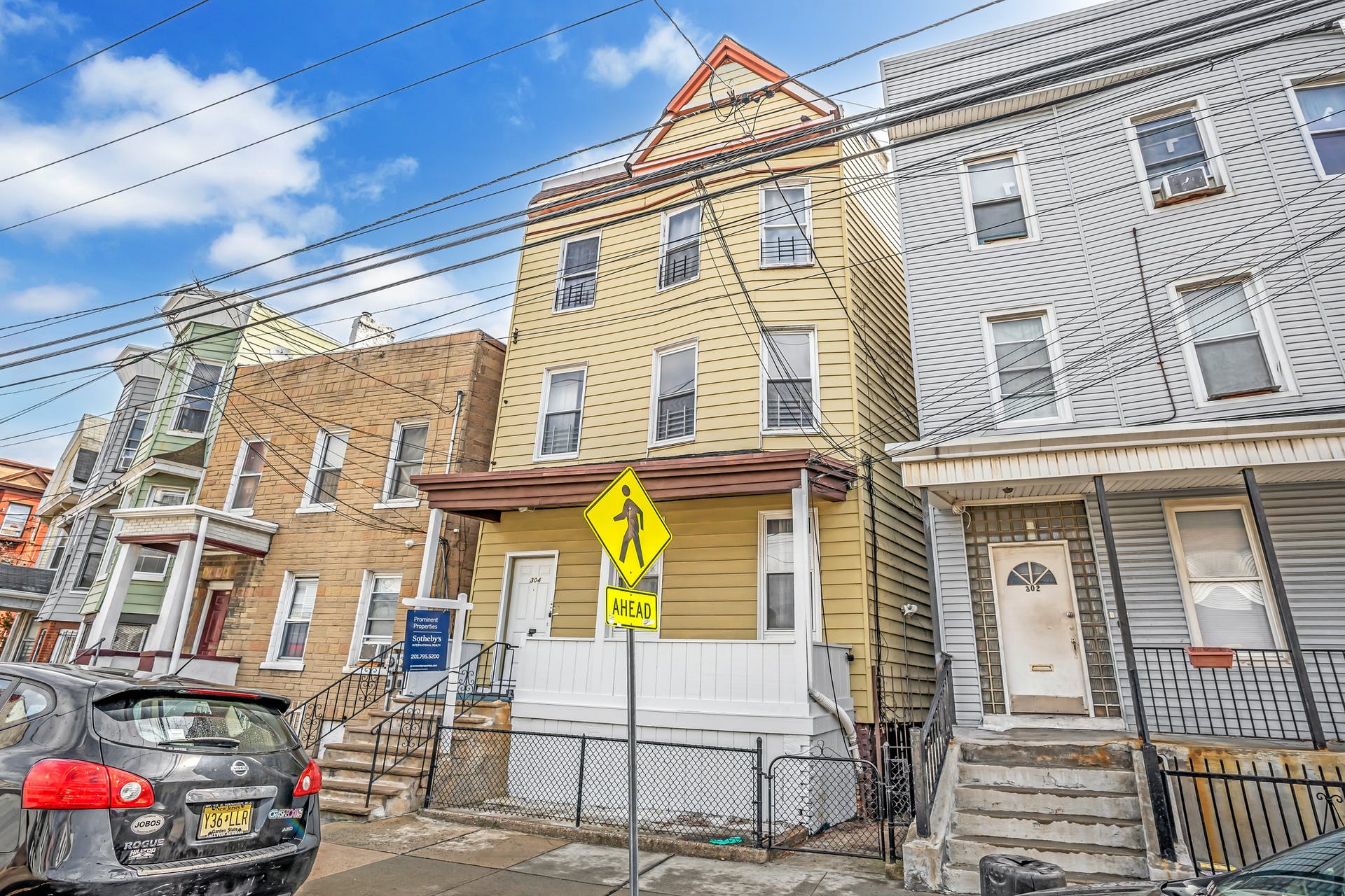 304 Summit Ave