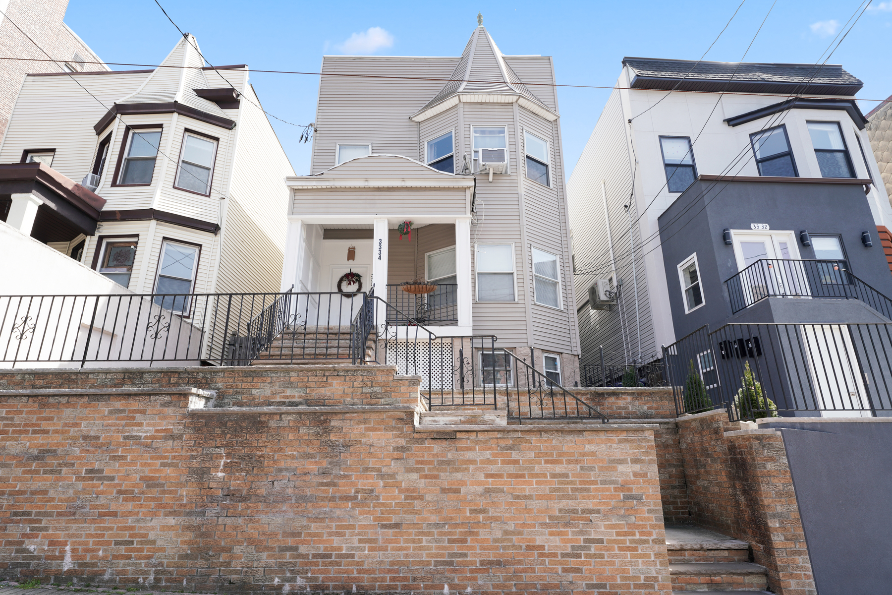 3334 Park Avenue