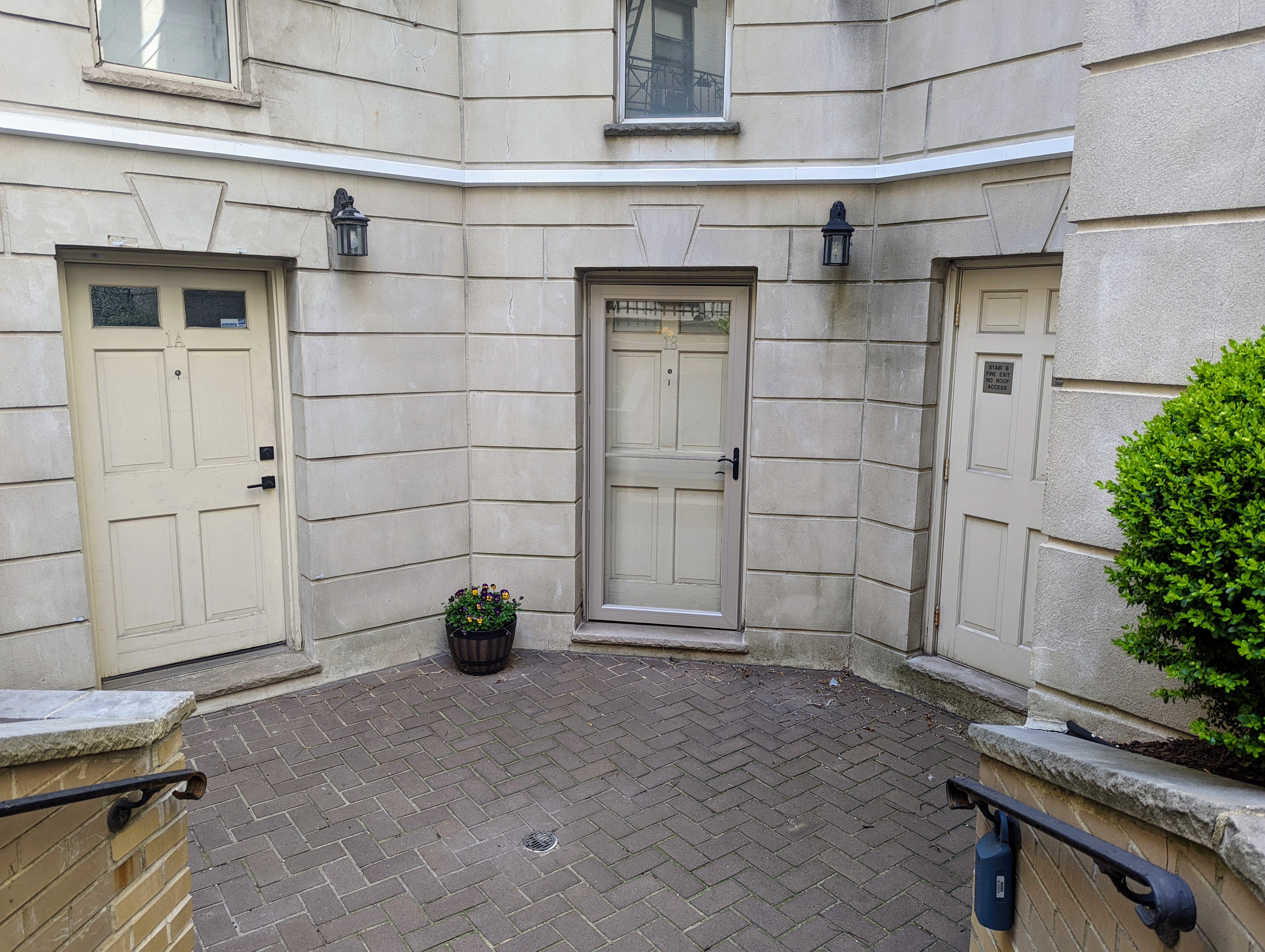 1108 Hudson Street  #1B