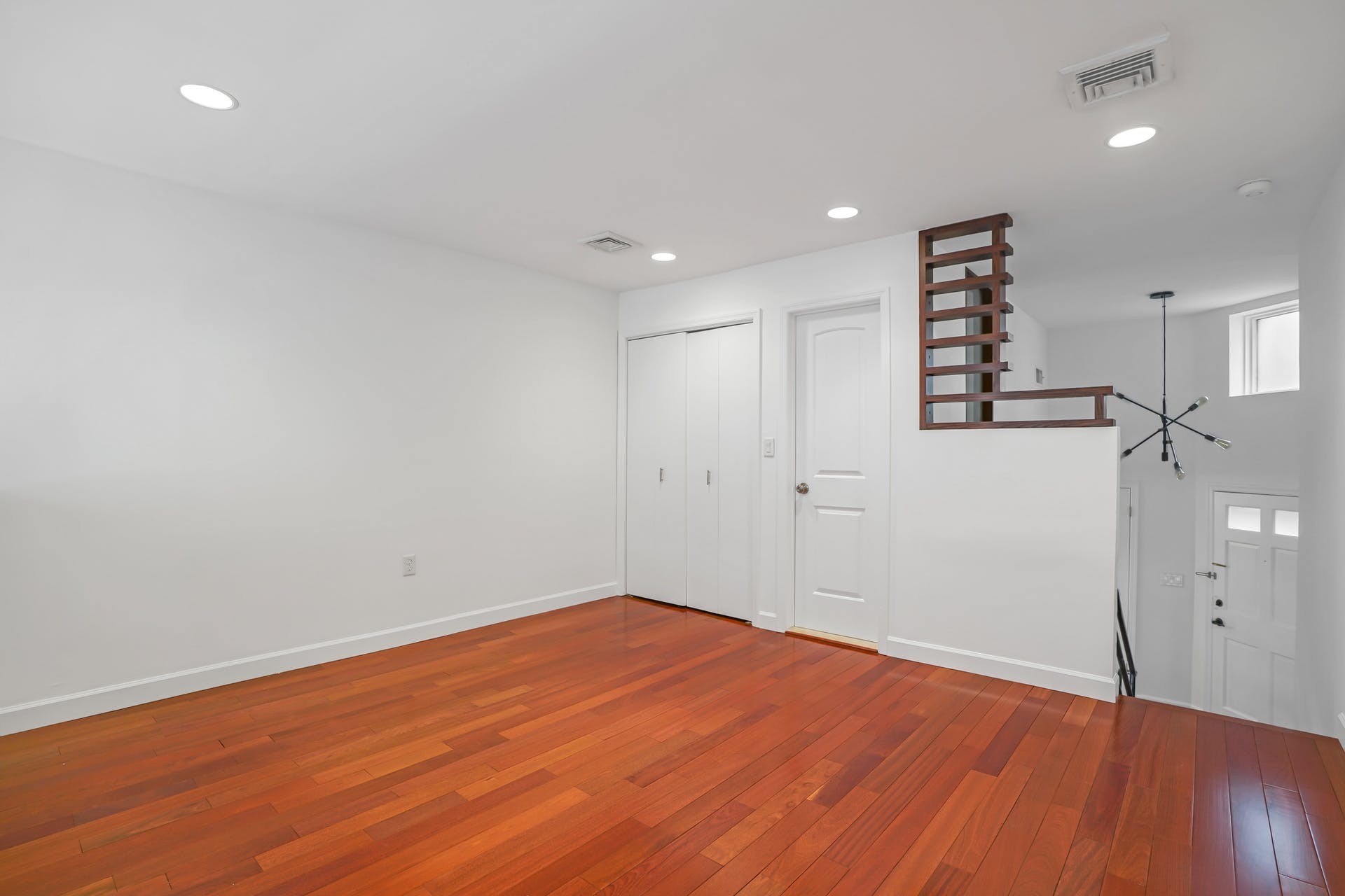 1108 Hudson Street  #1B