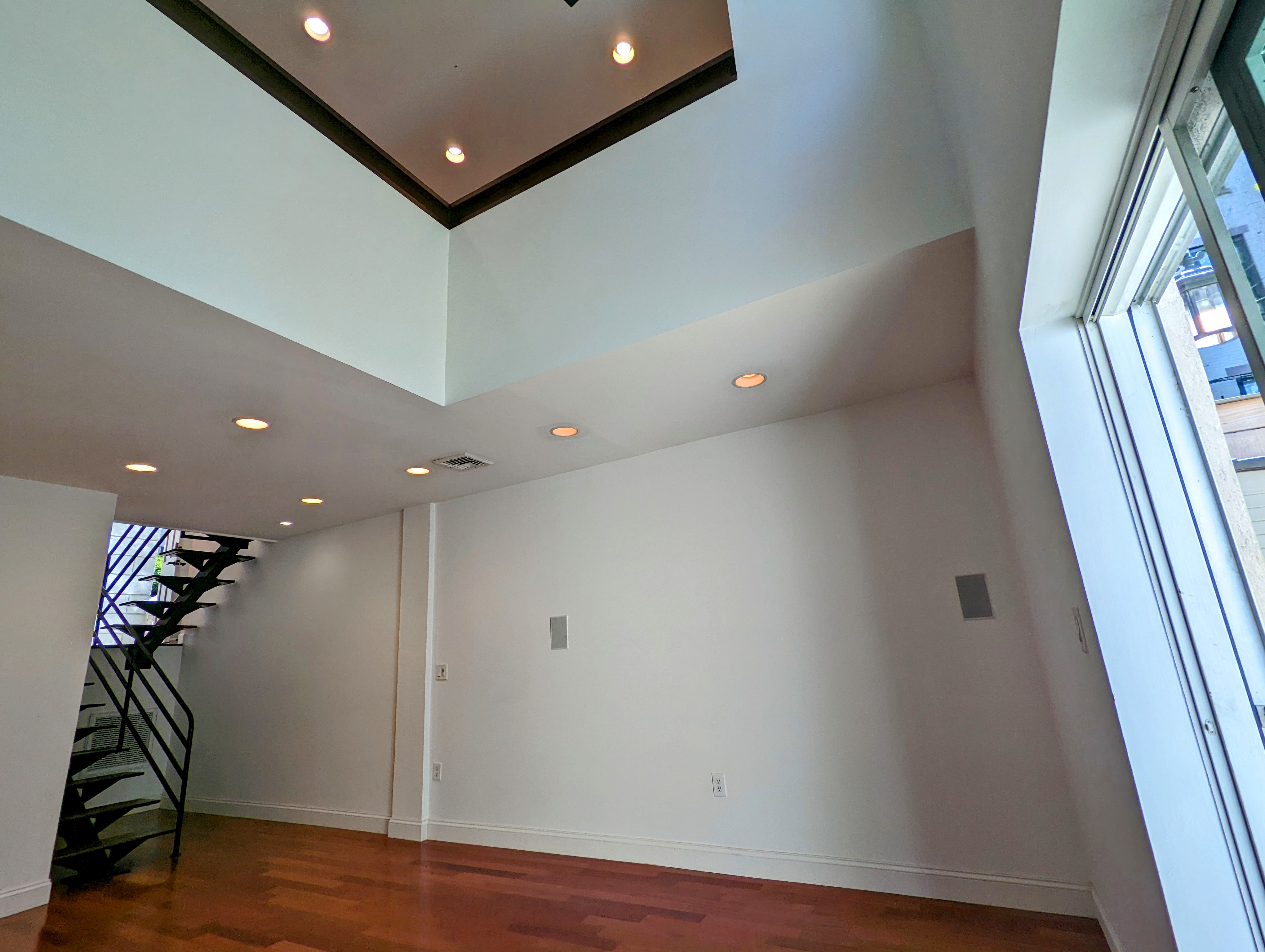 1108 Hudson Street  #1B