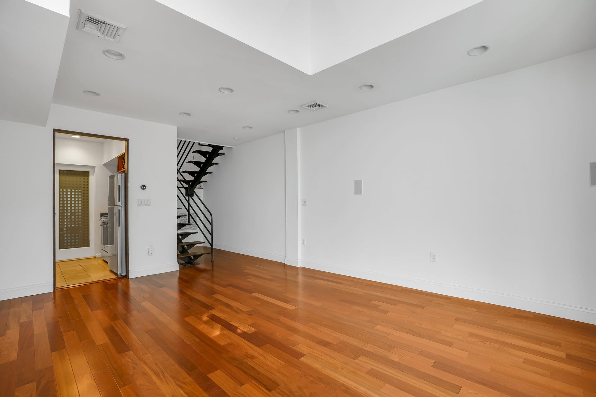 1108 Hudson Street  #1B