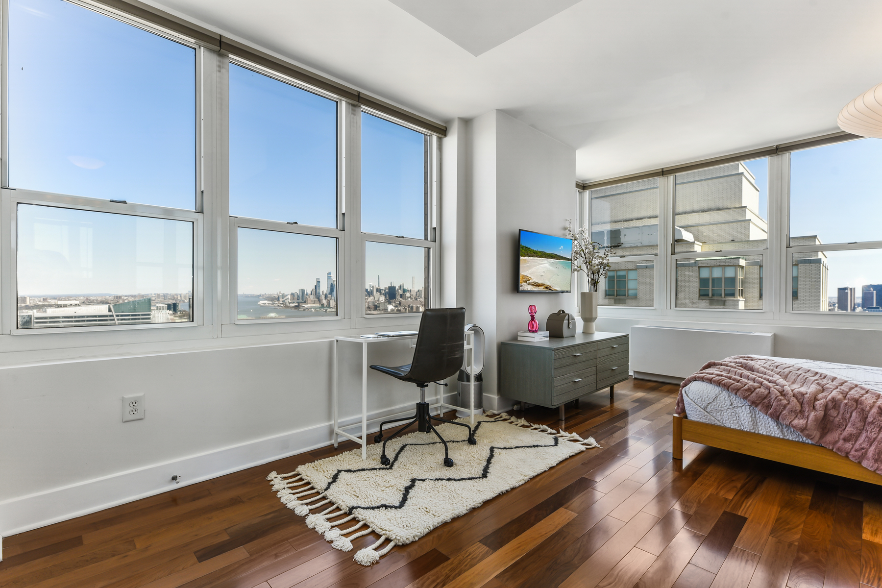 88 Morgan Street, PH 2-3