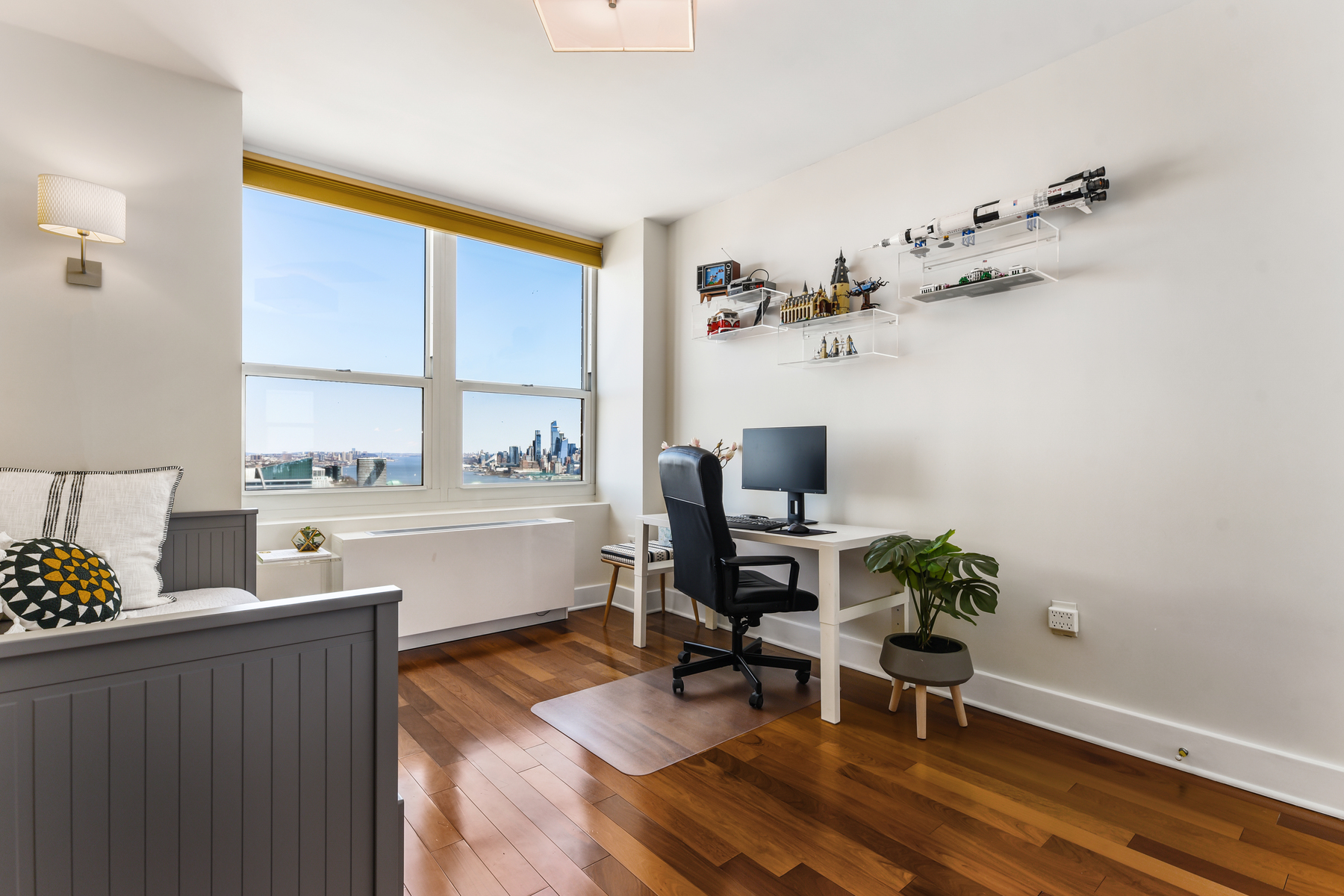 88 Morgan Street, PH 2-3