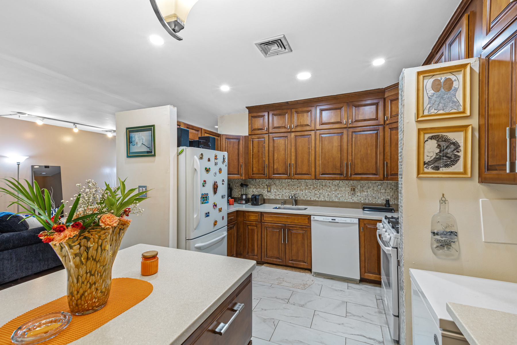 206 St. Michaels Walk