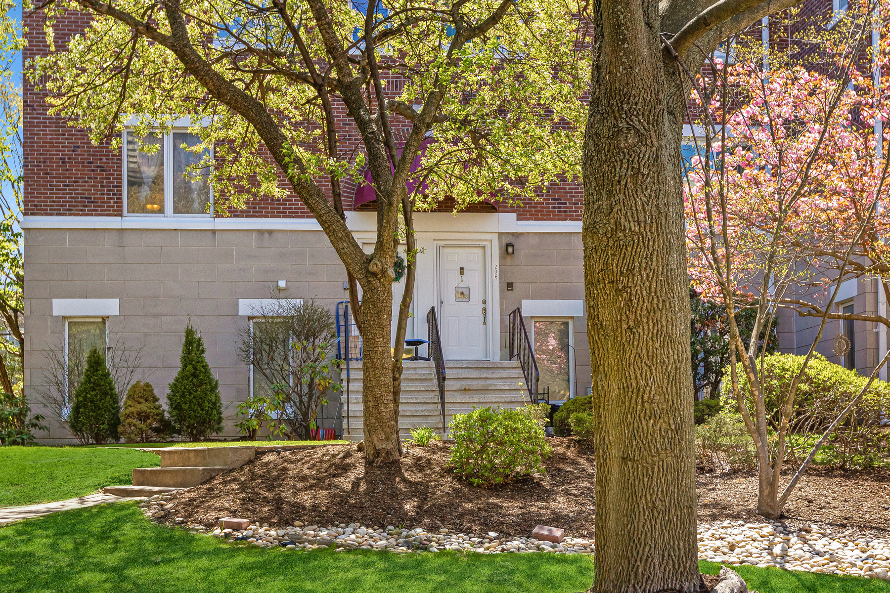 206 St. Michaels Walk