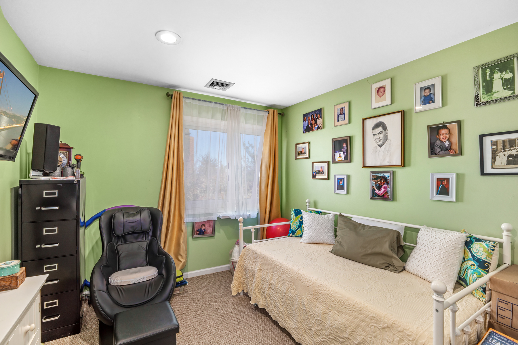 206 St. Michaels Walk