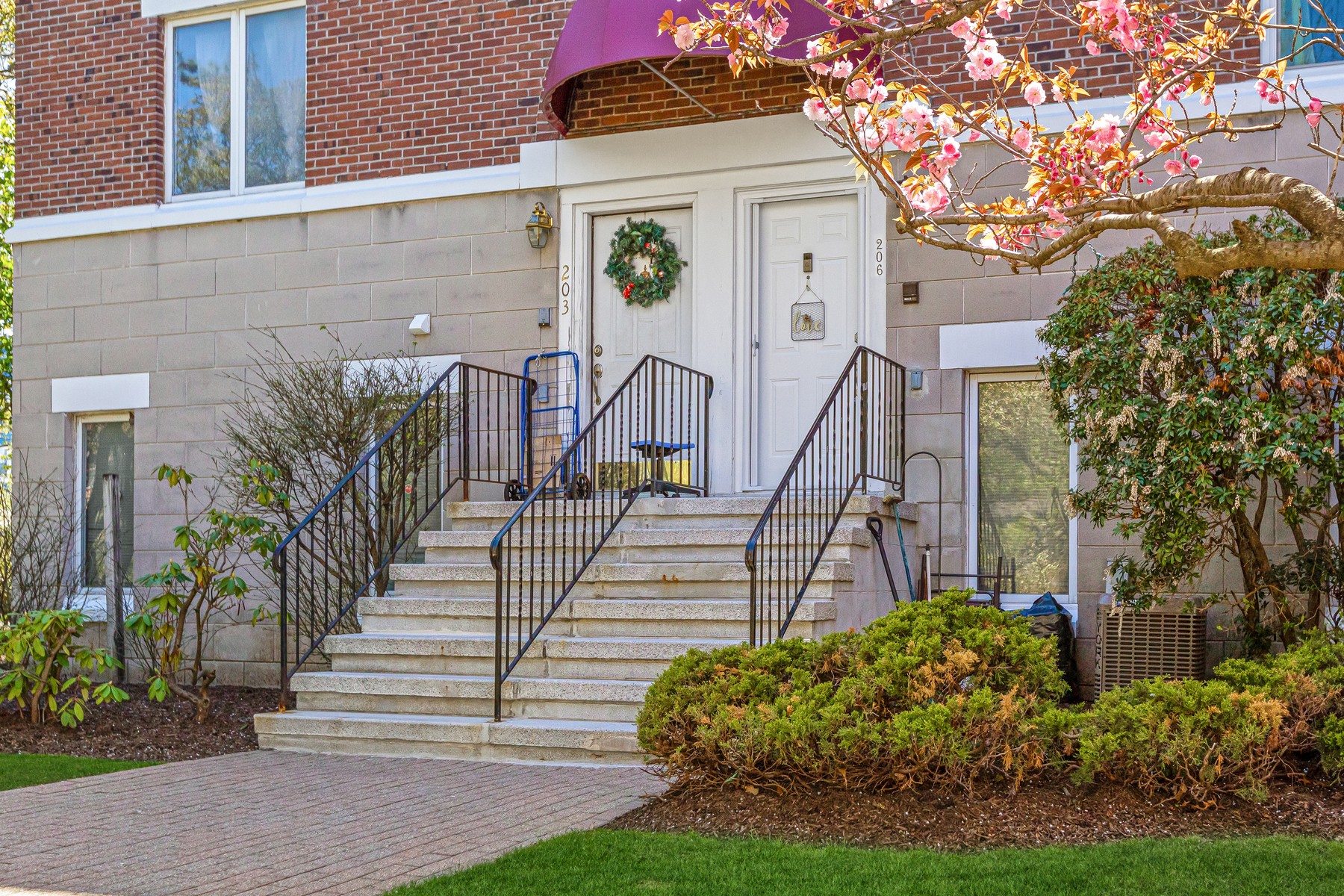 206 St. Michaels Walk