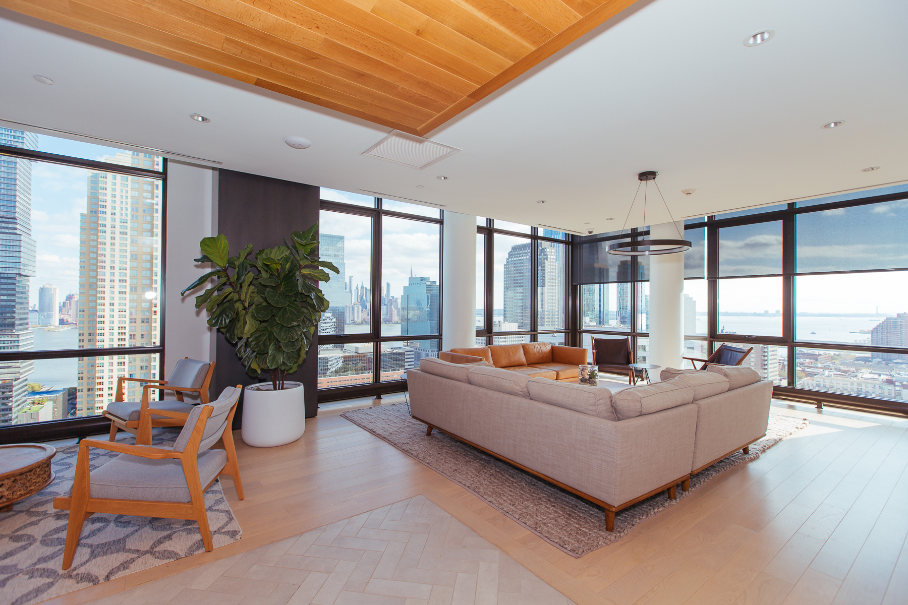 10 Provost Street, Unit 1605