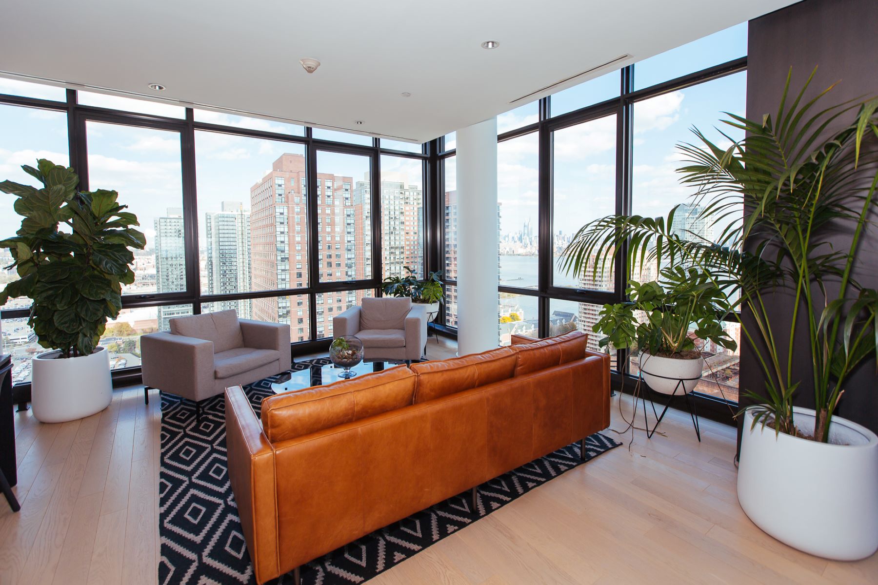 10 Provost Street, Unit 1605