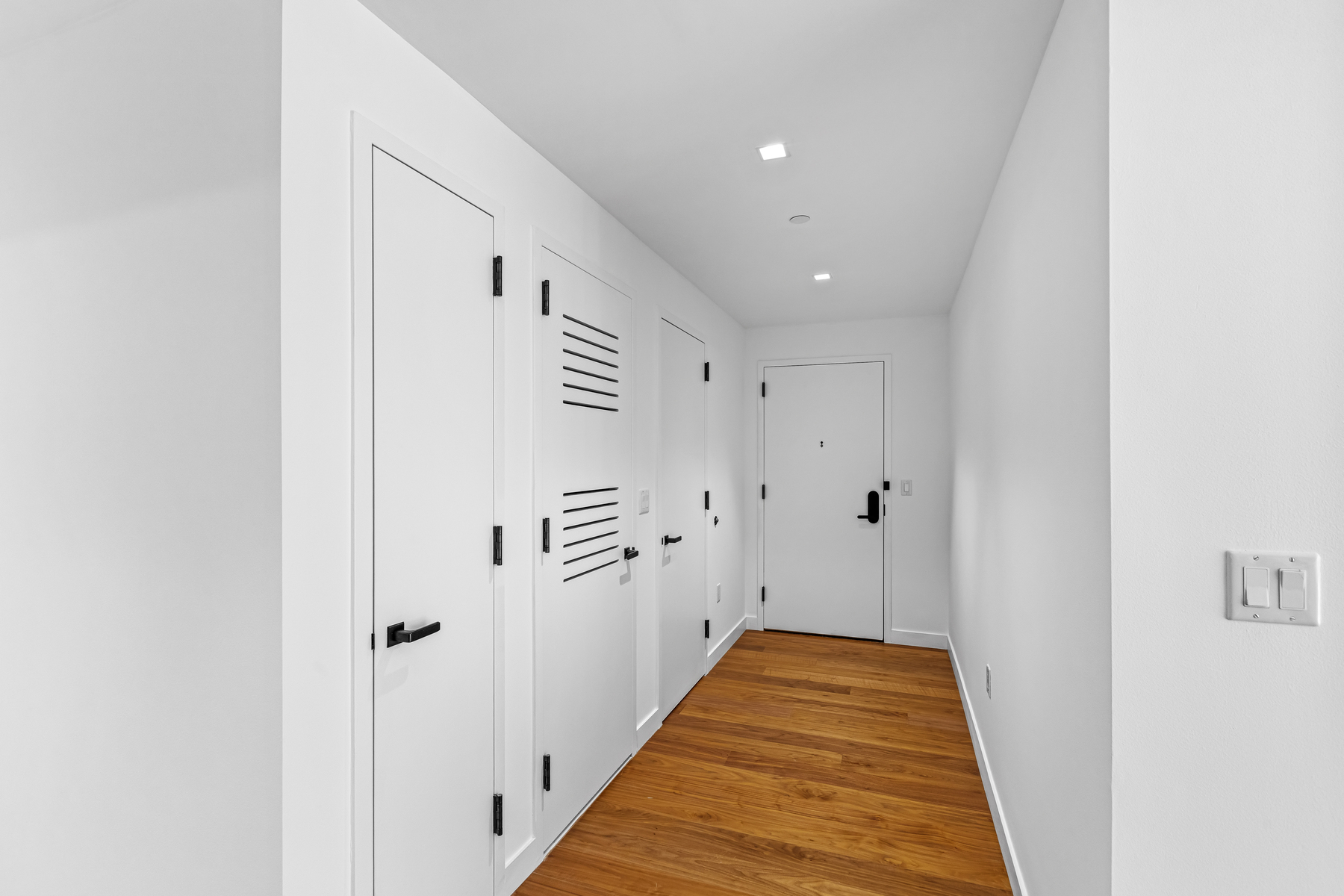 2 Shore Lane, Unit 612